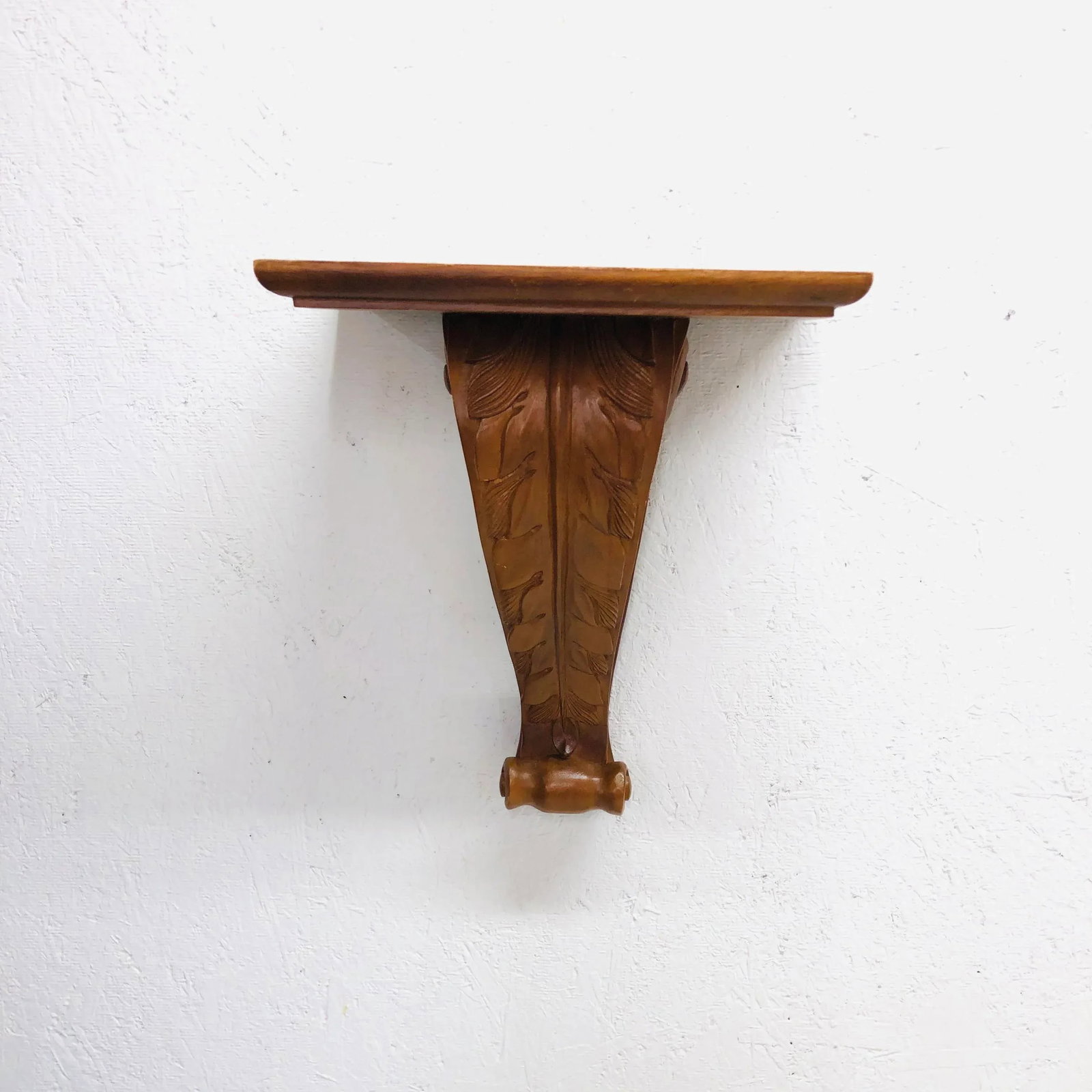 Vintage Hand Carved Acanthus Pattern Wood Wall Shelf / Bracket - 3