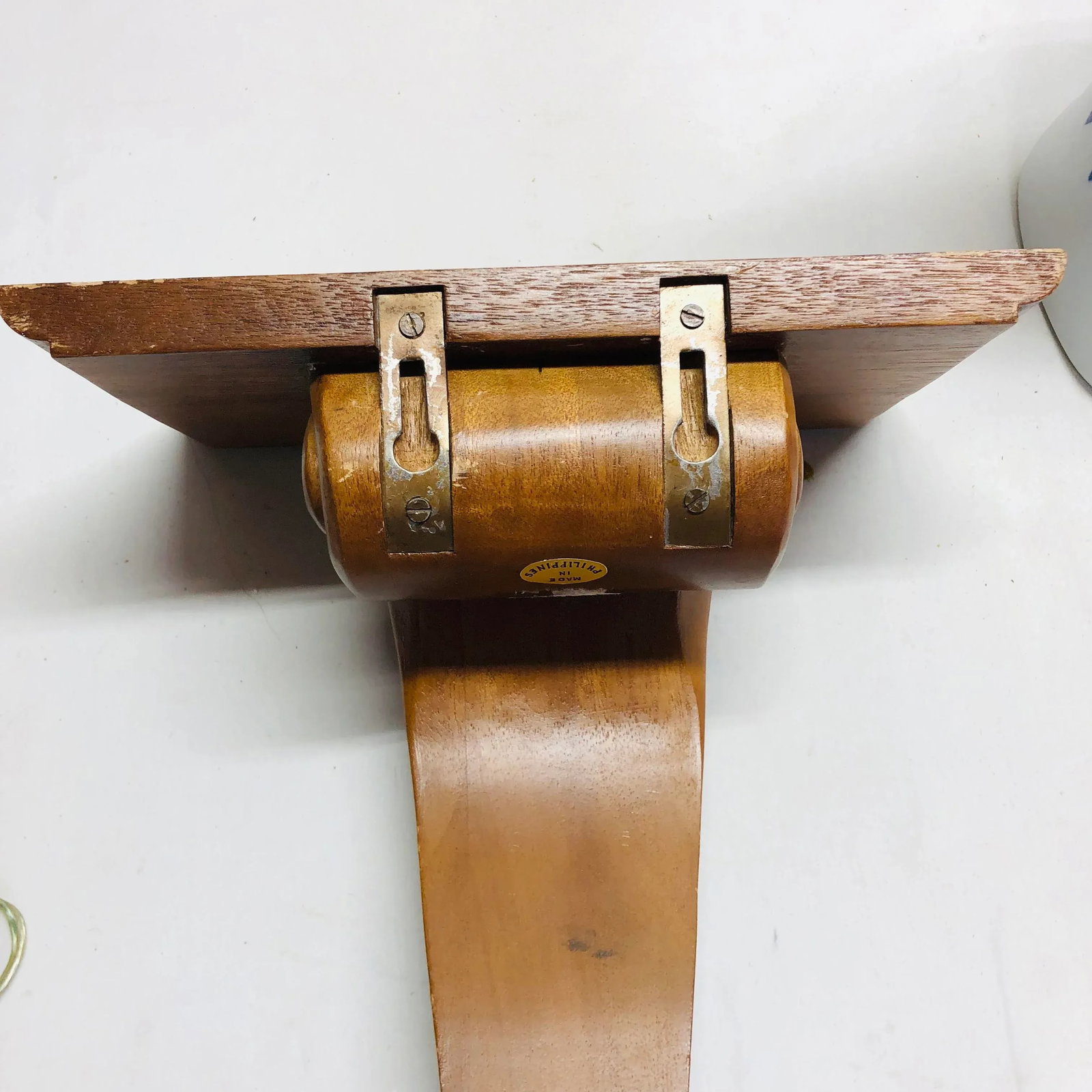 Vintage Hand Carved Acanthus Pattern Wood Wall Shelf / Bracket - 4