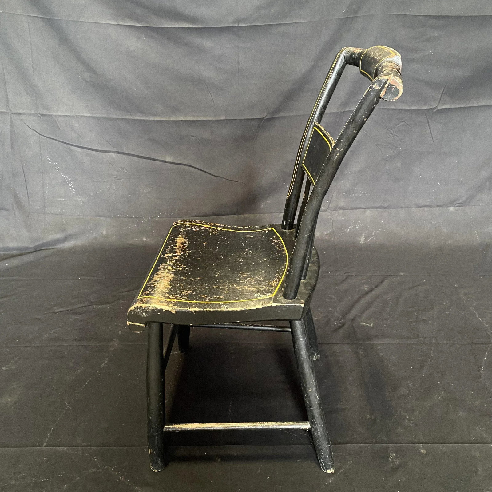 19th Century Plank Seated Dining Chairs With Original Black Paint -Set of 5 - 5