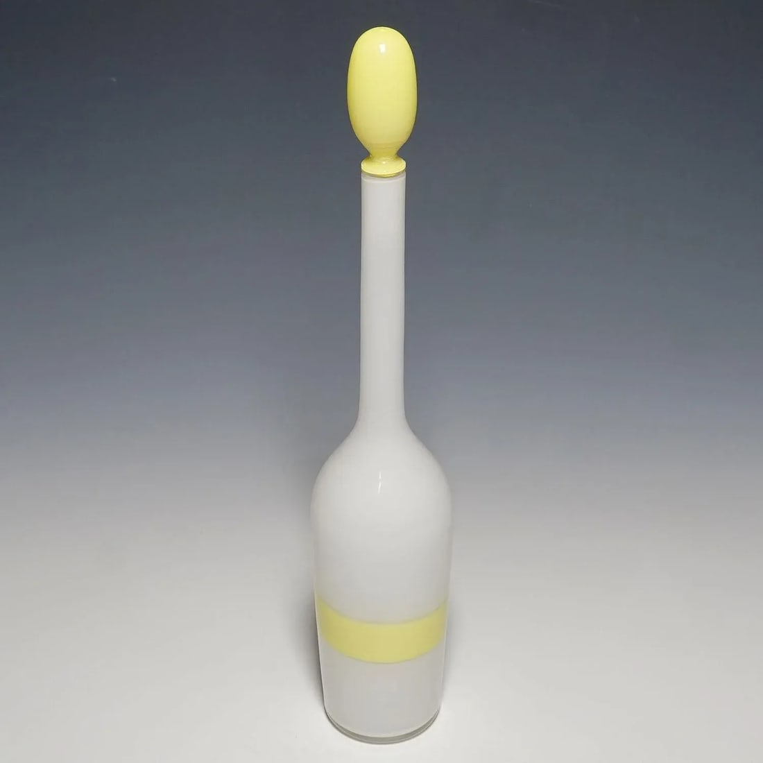 1950s Venini Art Glass Bottle With Fasce Decoration in Yellow, Murano - 8