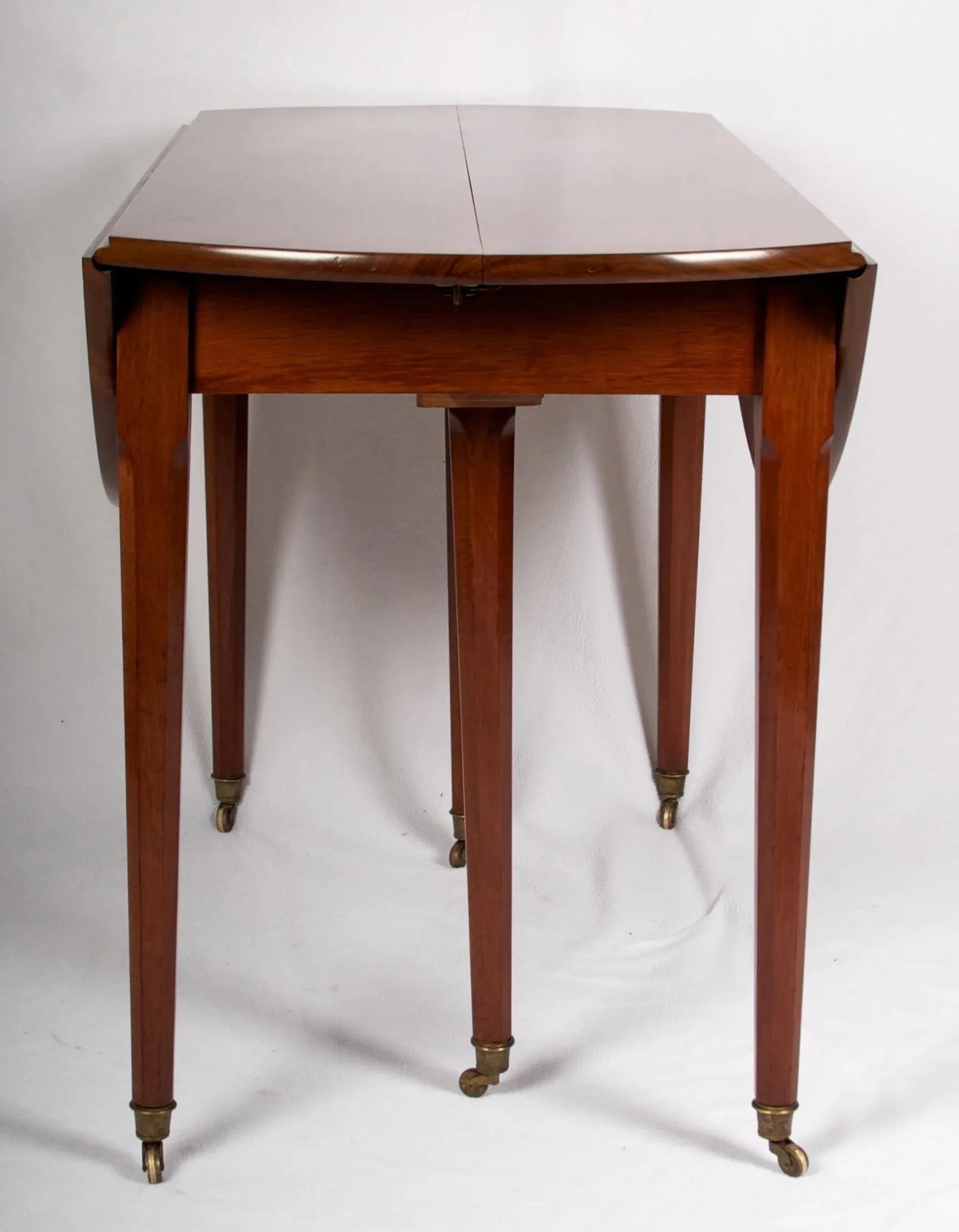 Early 19th Century Louis XVI Style Acajou Mahogany Dining Table with Two Leaves - 8