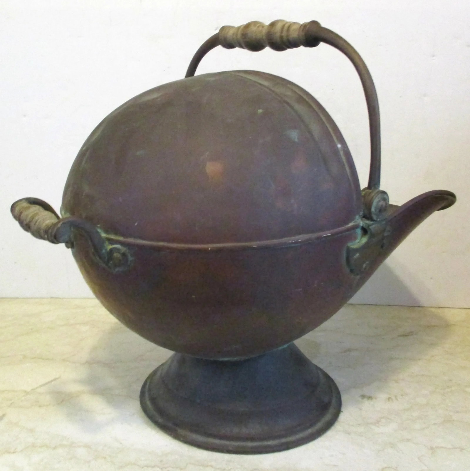 Large Antique Victorian Helmet Coal Scuttle and Scoop English Copper - Set of 2 - 7