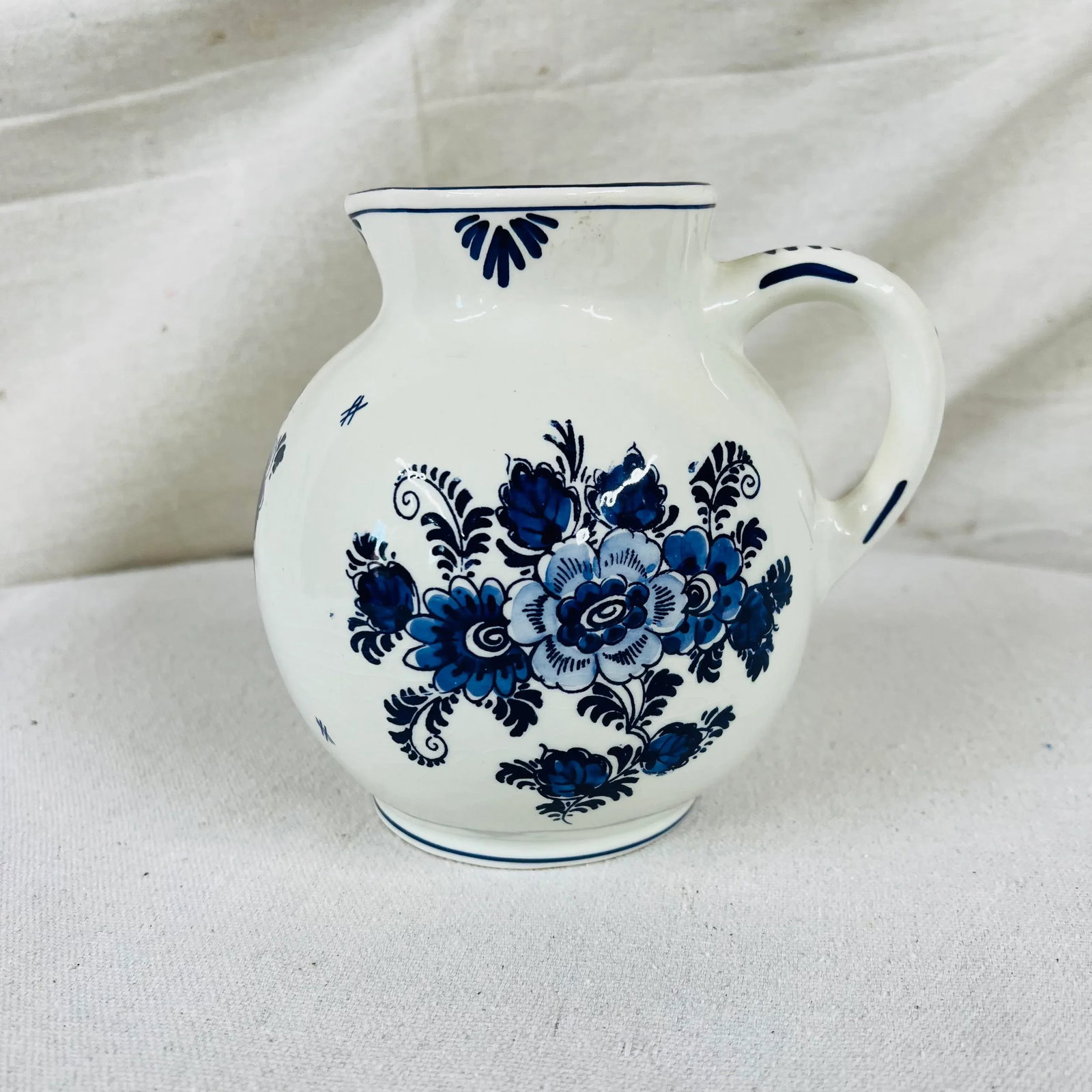 Late 20th Century Blue Delft Pitcher With Floral Pattern - 2