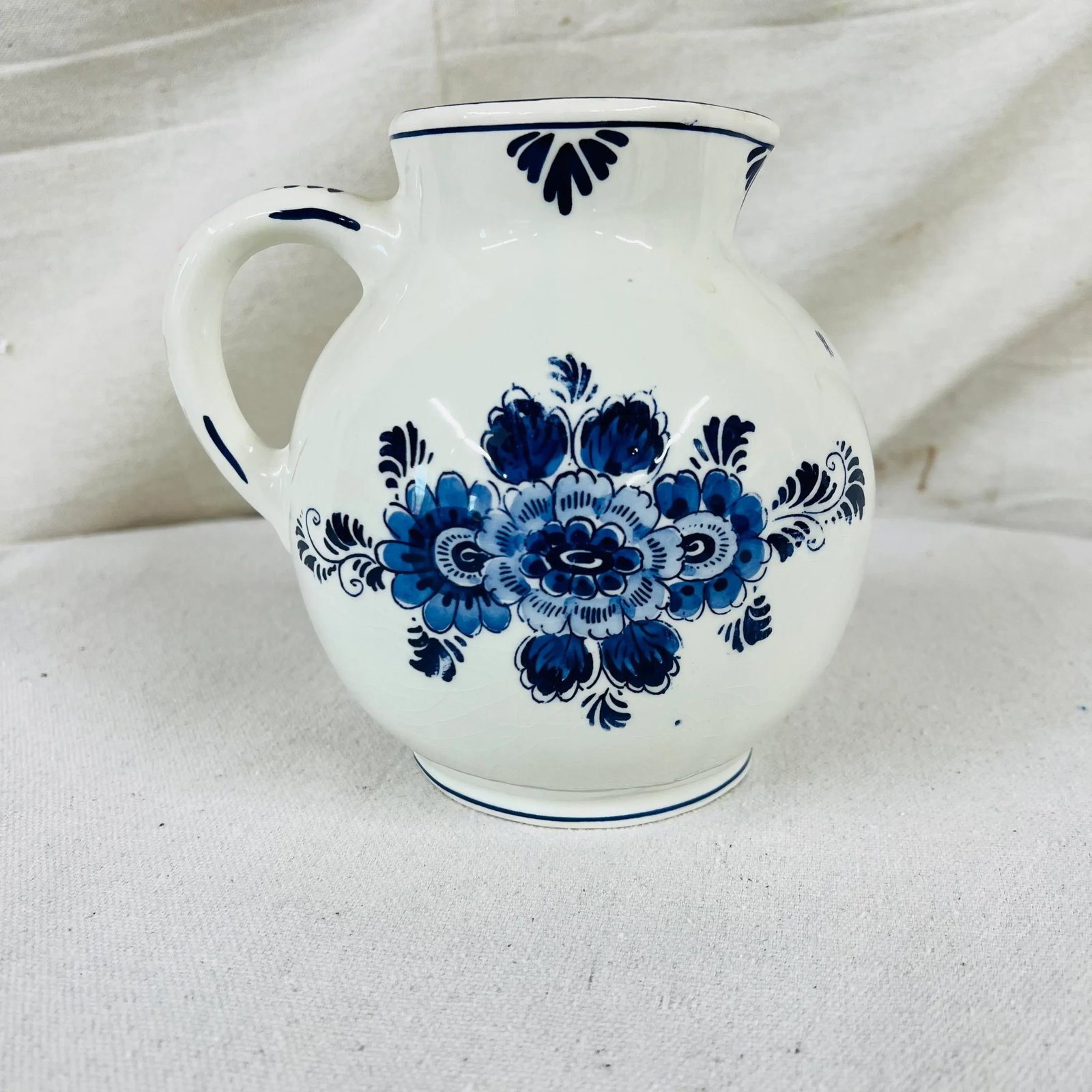 Late 20th Century Blue Delft Pitcher With Floral Pattern - 7