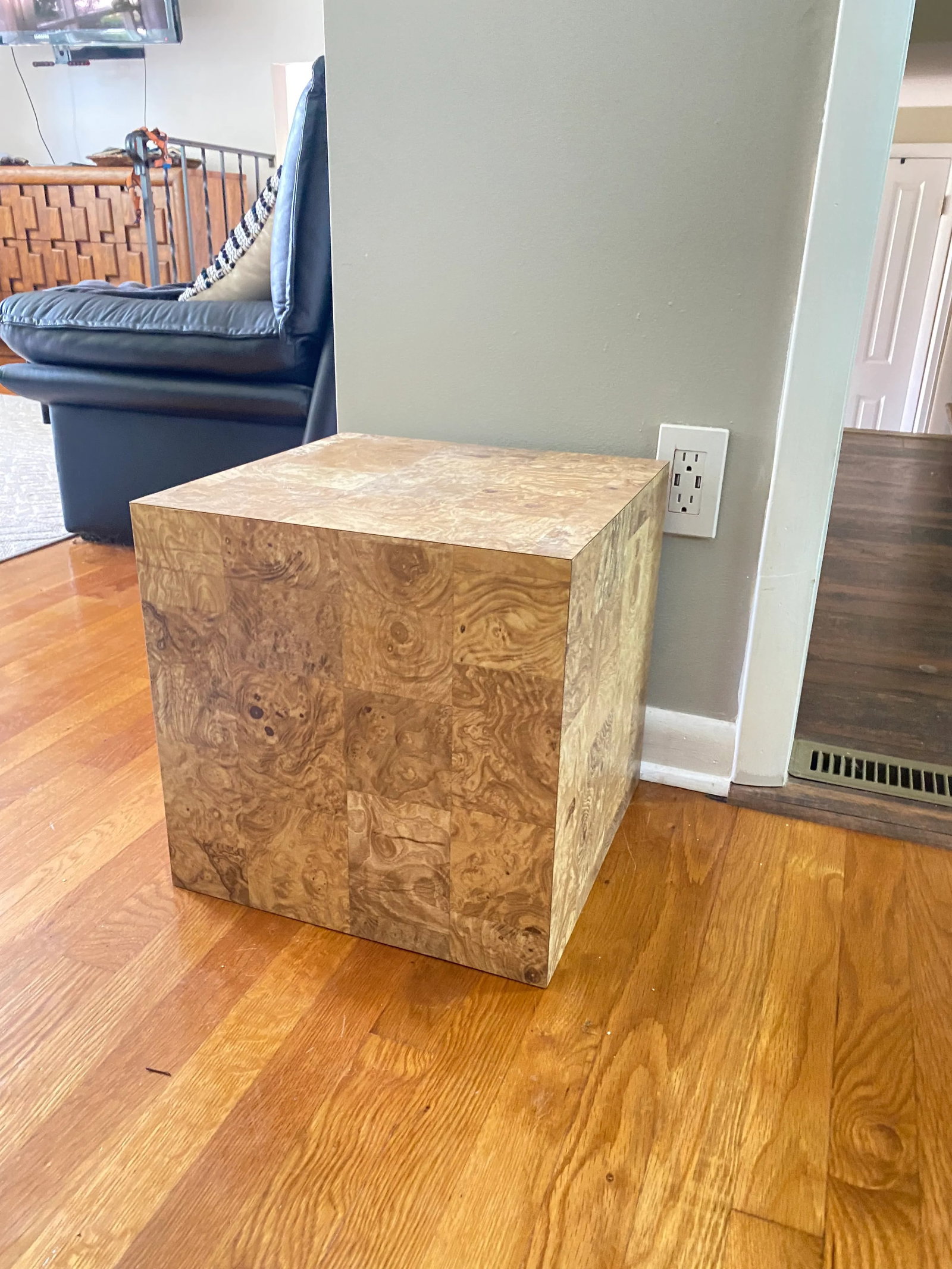 Late 20th Century Small Cube Formica Stand - 6