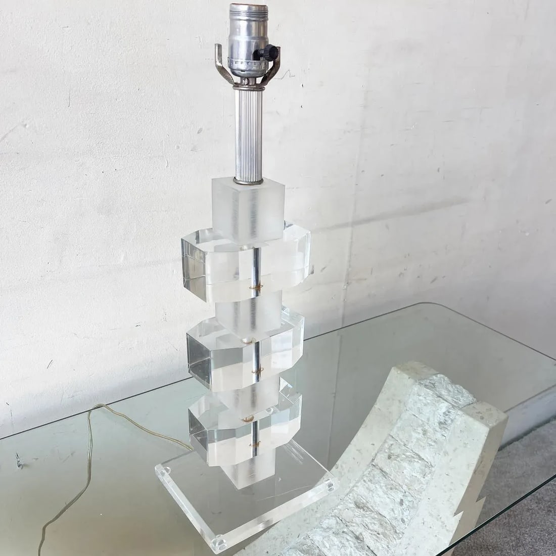Mid Century Modern Stacked Lucite Table Lamp - 6