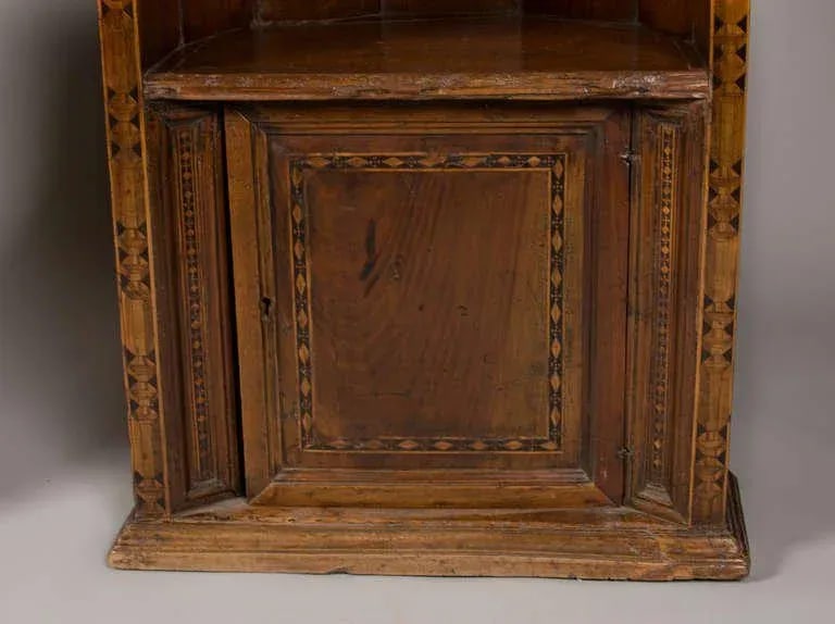 Late 16th to Early 17th Century Italian Renaissance Walnut Chairs - A Pair - 3