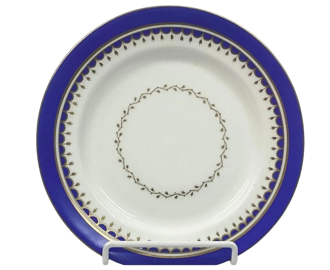 Set of Vintage Porcelain Dinner Plates and Bowls, Early 20th Century - 3