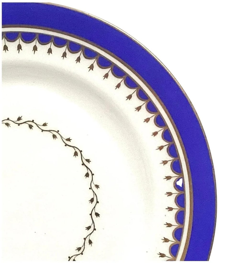 Set of Vintage Porcelain Dinner Plates and Bowls, Early 20th Century - 6
