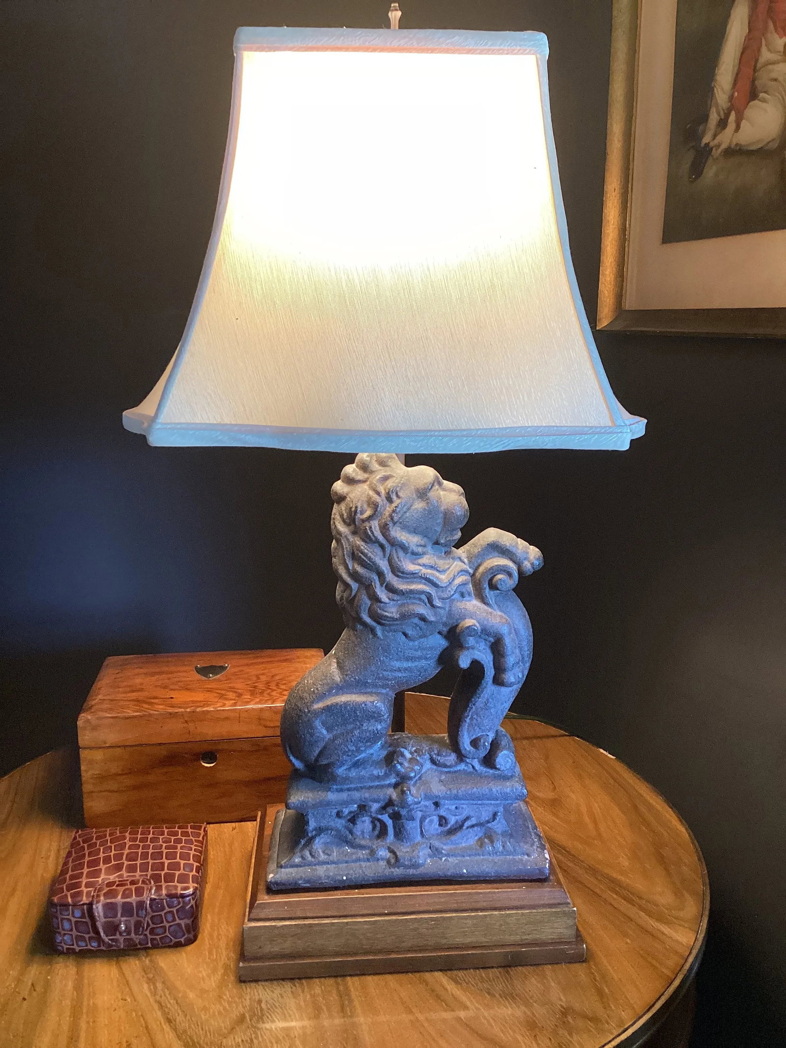 Mid 19th Century Cast Iron Lion Doorstop Conversion to a Lamp - 4