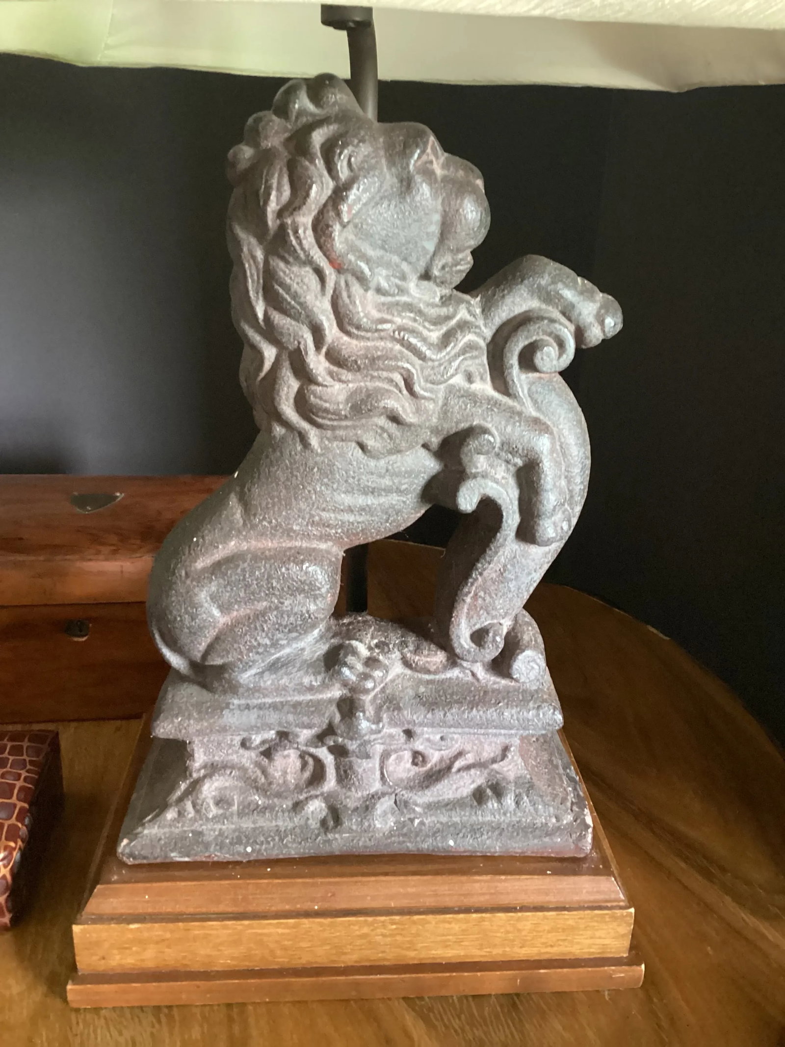 Mid 19th Century Cast Iron Lion Doorstop Conversion to a Lamp - 5
