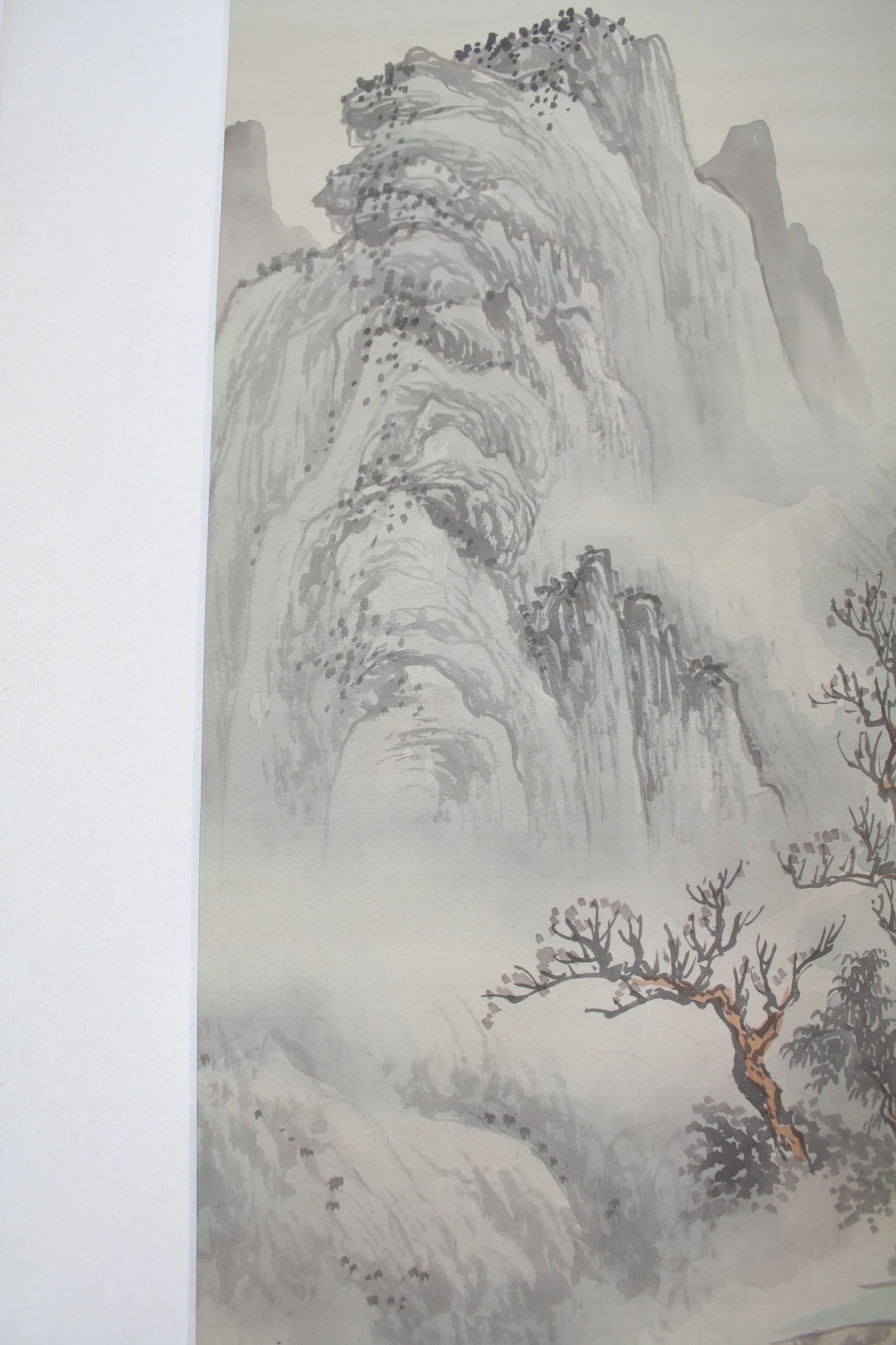Early 20th Century Chinese Watercolor Landscape Silk Scroll - 4