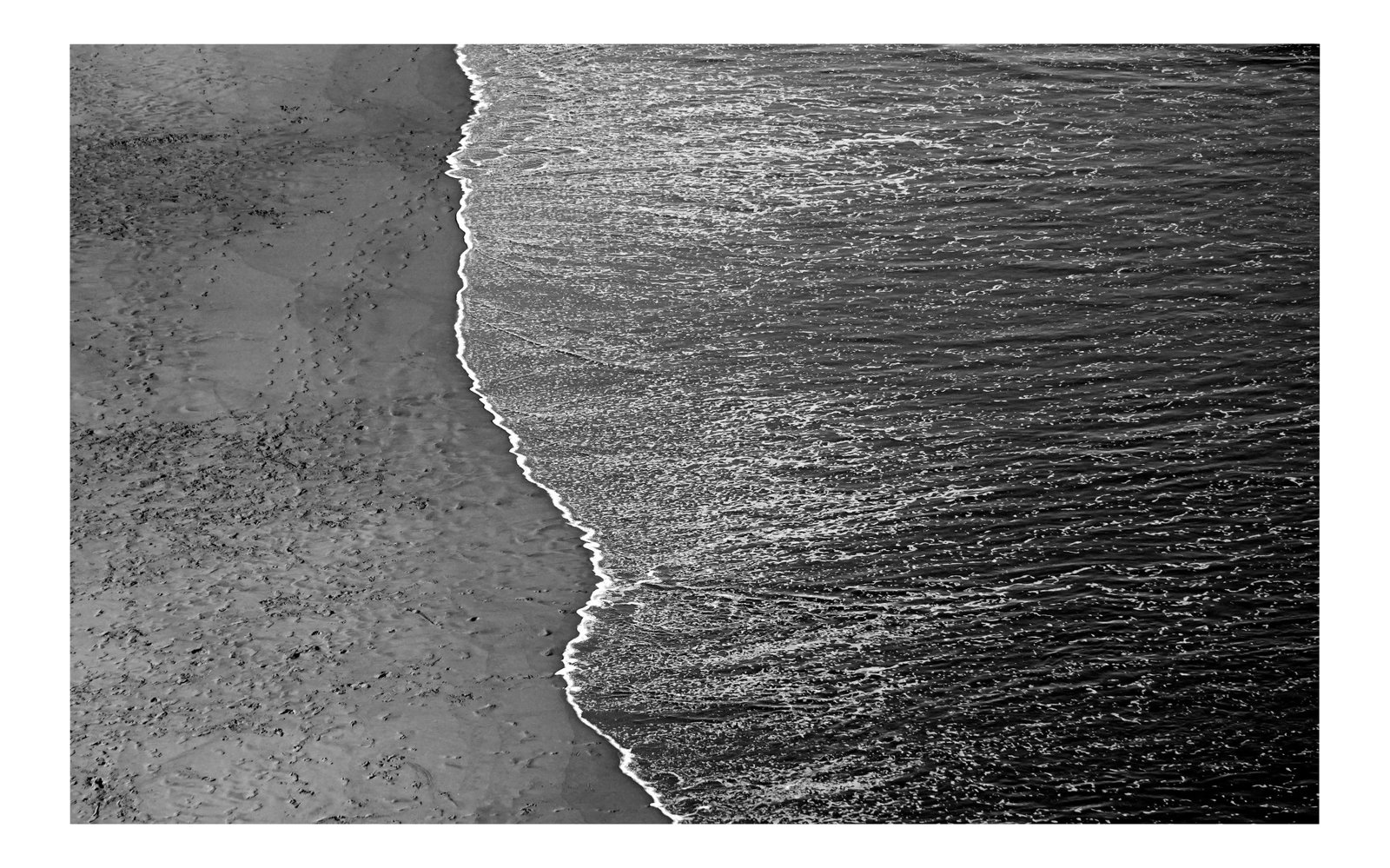 2021 "Calm Costa Rica Shore" Contemporary Minimalist Black and White Seascape Print: This is an exclusive limited edition black and white Giclee print, on 100% cotton Hahnemuhle Photo Rag Fine Art matte paper. This gorgeous black and white high contrast photograph shows a smooth wave