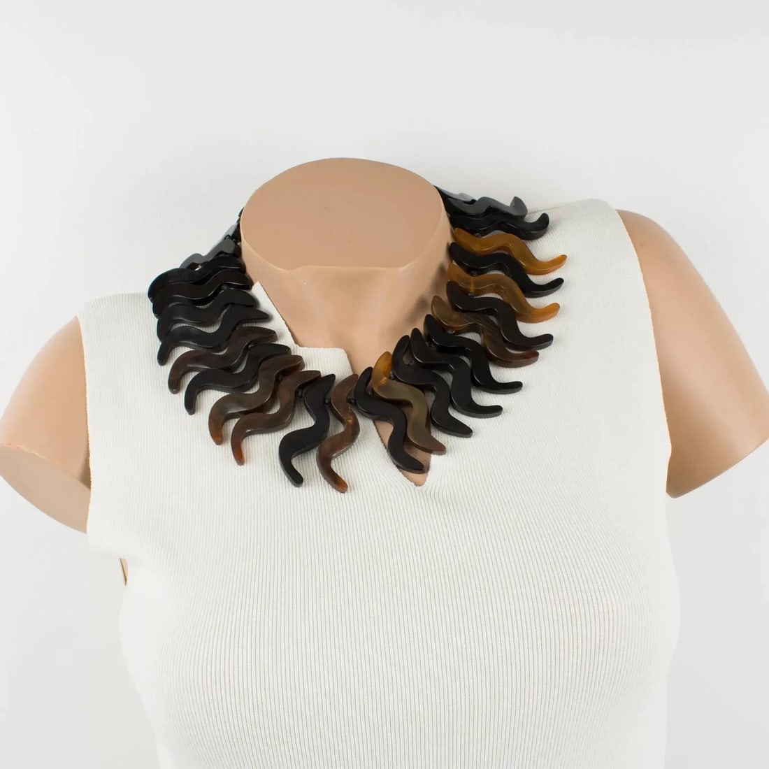 Monies Oversized Faux-Horn Resin Bib Choker Necklace - 4