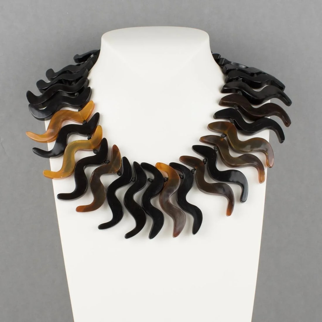 Monies Oversized Faux-Horn Resin Bib Choker Necklace - 5