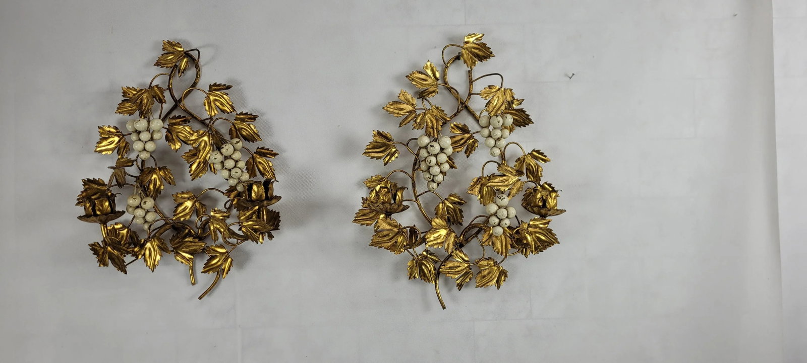 Pair of Vintage Gold Gilt Metal Wall Sconce Candle Holders White Grapes Italian Italy Tole - 6