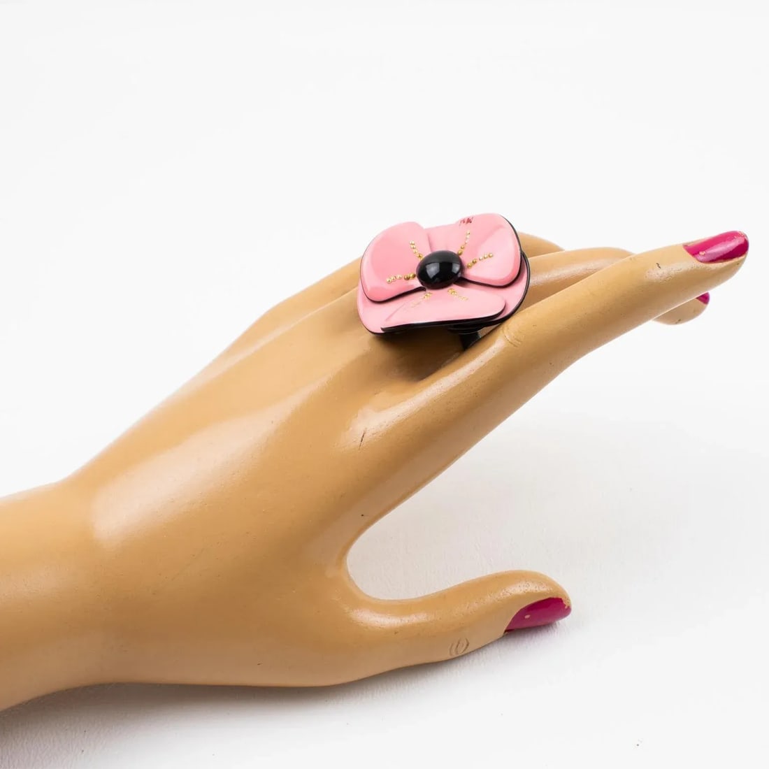 Marc Jacobs Pink and Black Poppy Resin Ring size 5.5 - 6