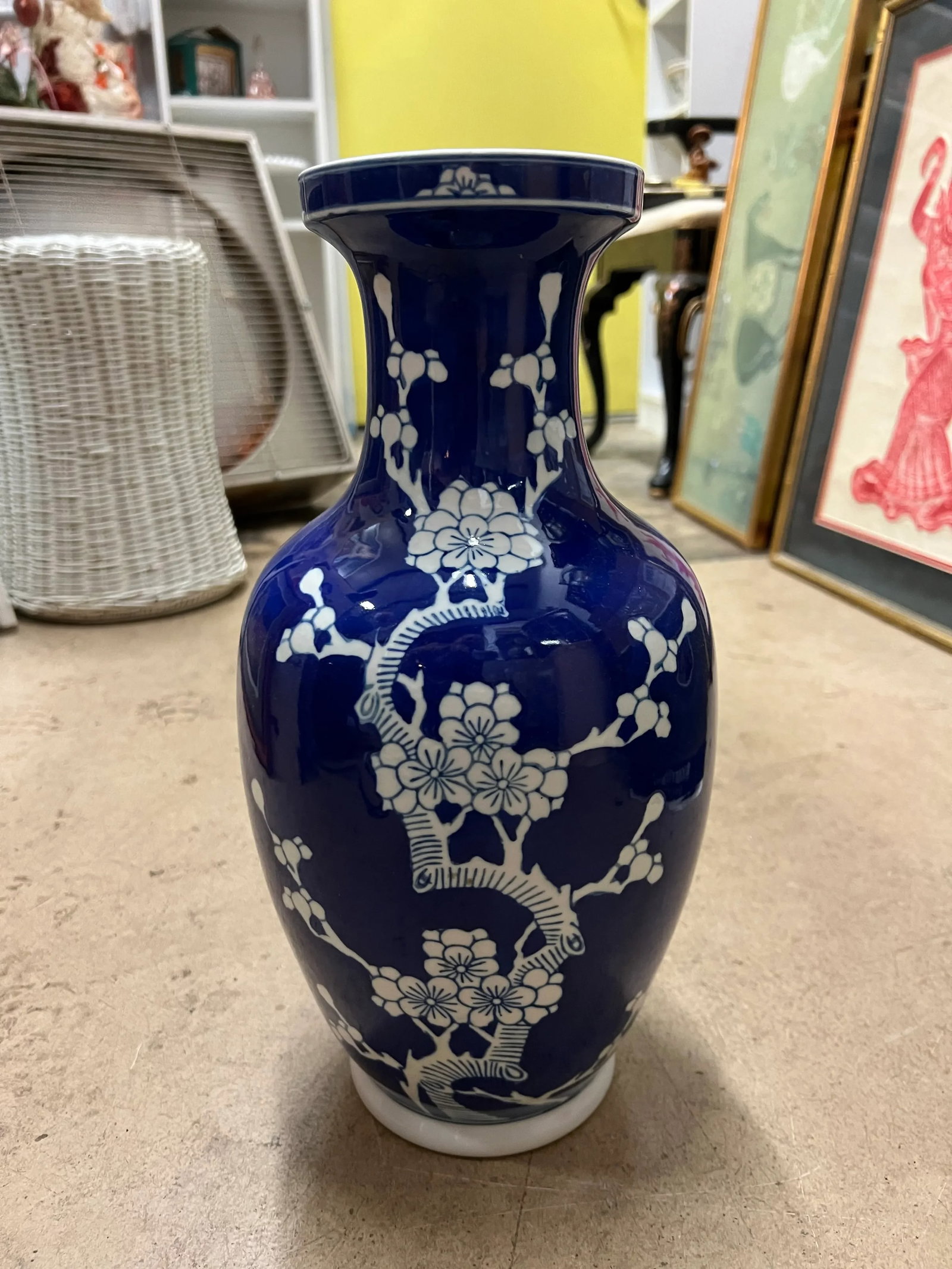 20th Century Blue & White Cherry Blossom Vase - 2