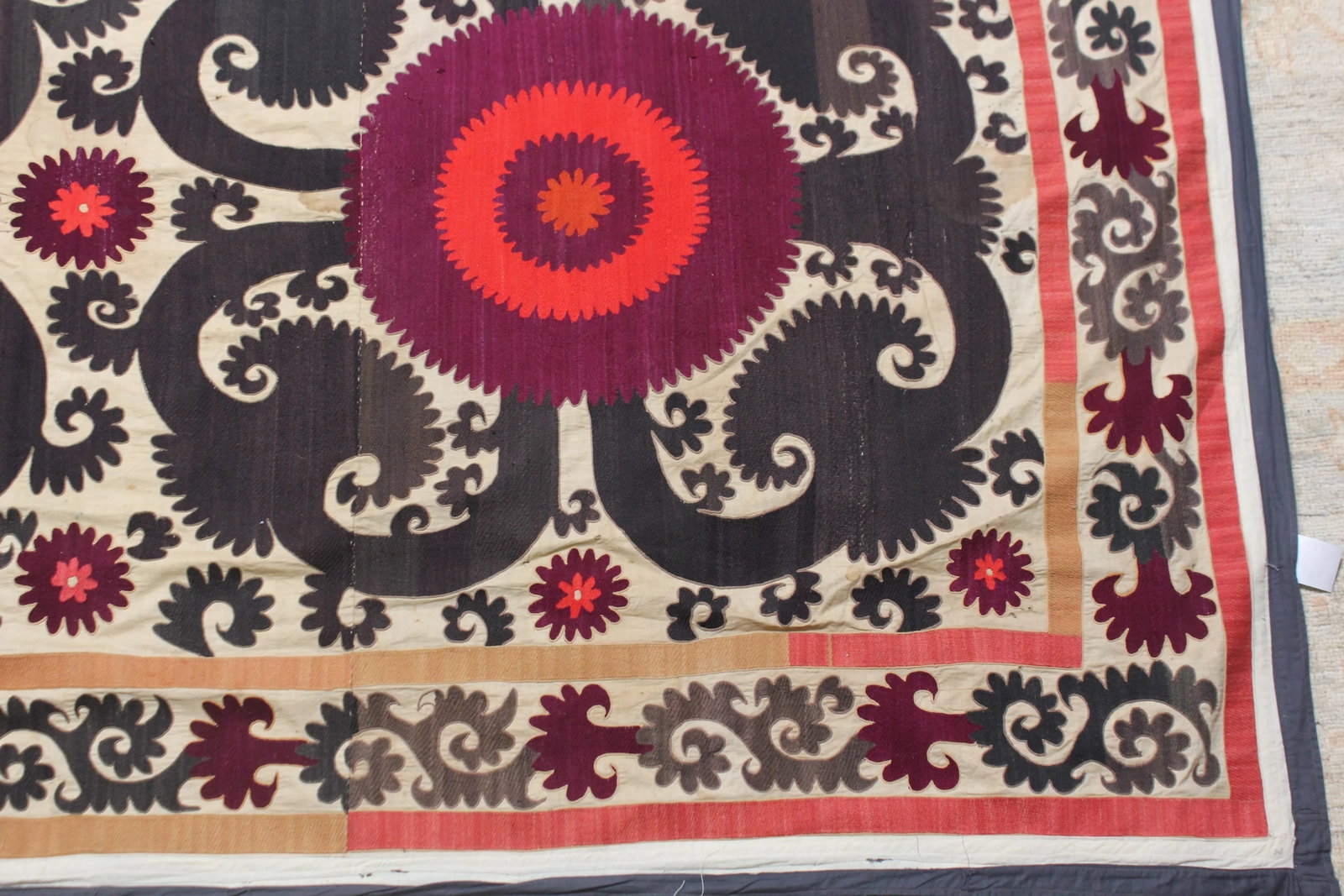 1910s Hand Knotted Suzani Textile - 8'5" x 9'8" - 3