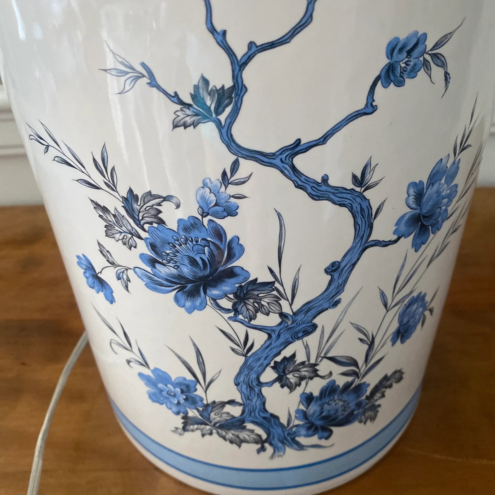 Late 20th Century Blue Chinoiserie Table Lamp - 7