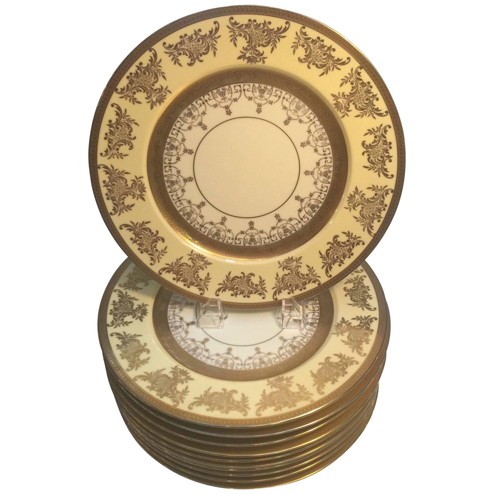 Set of 12 Service Dinner Plates with Vanilla and Gilt Borders (1 of 9)