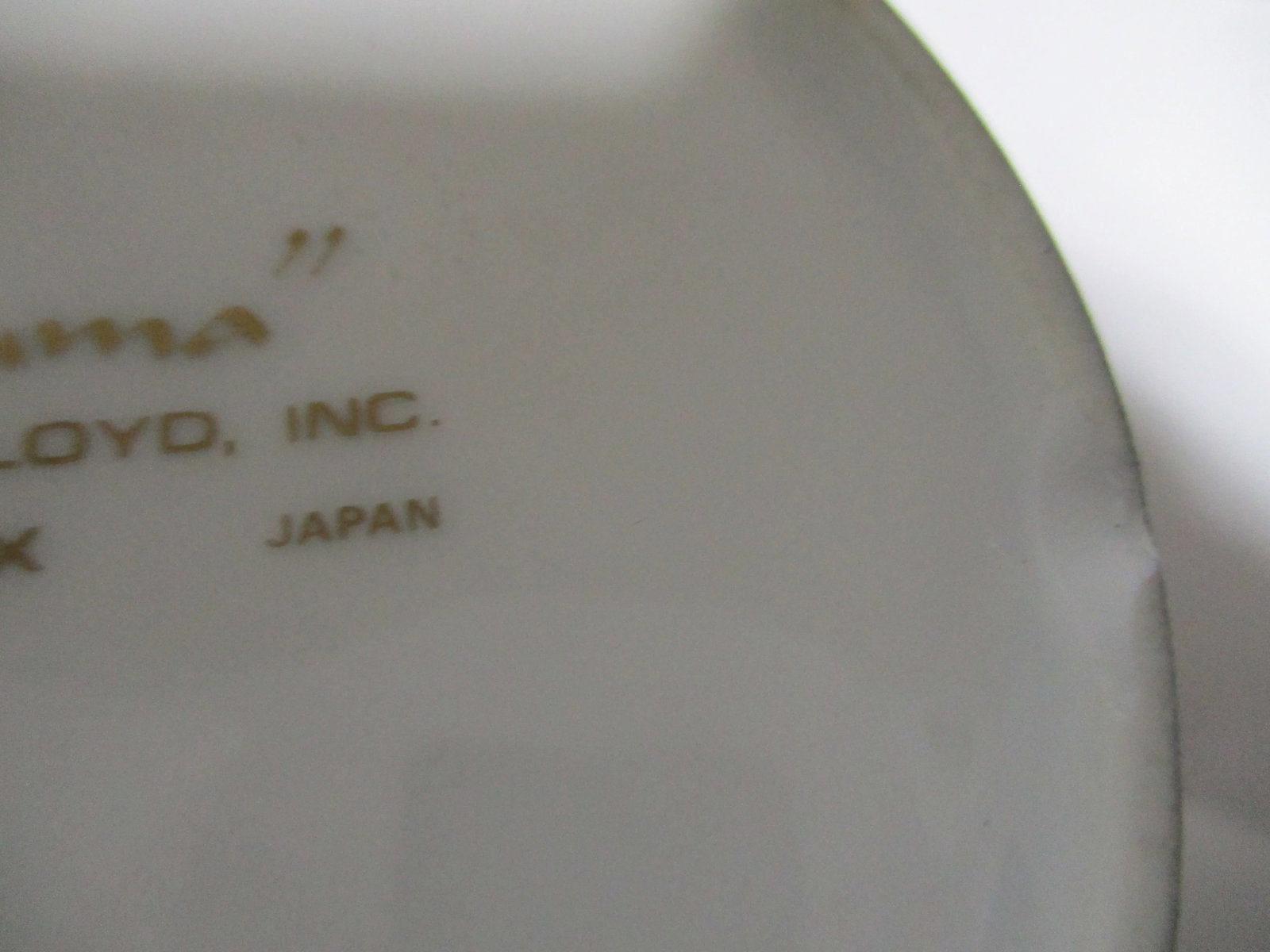 1970s Fitz and Floyd Kuruma Pattern Porcelain Dinnerware Service for Six- 30 Pieces - 9
