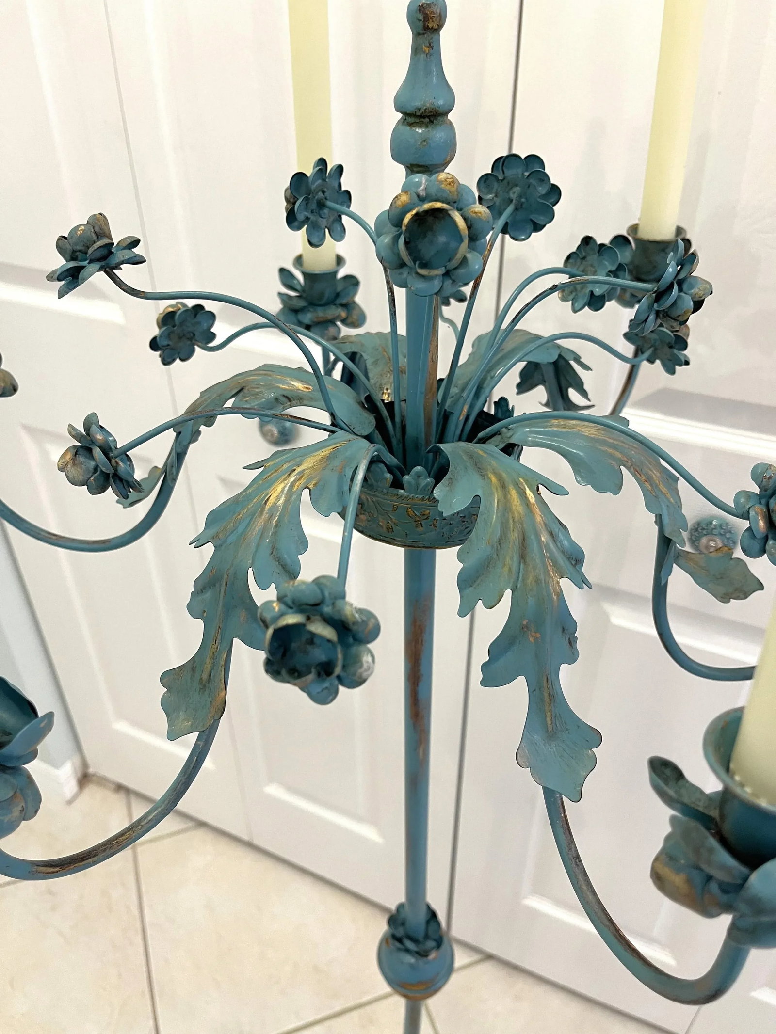 Mid Century Painted Tole 6-Candle Floor Candelabra - 9