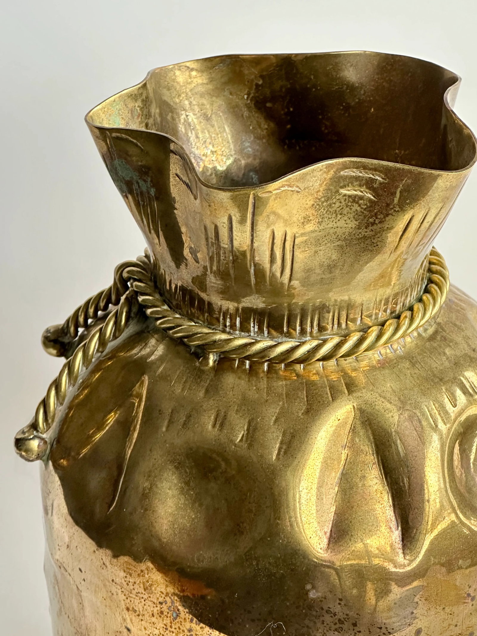 Trompe l'Oeil Brass Money Bag Vase - 2