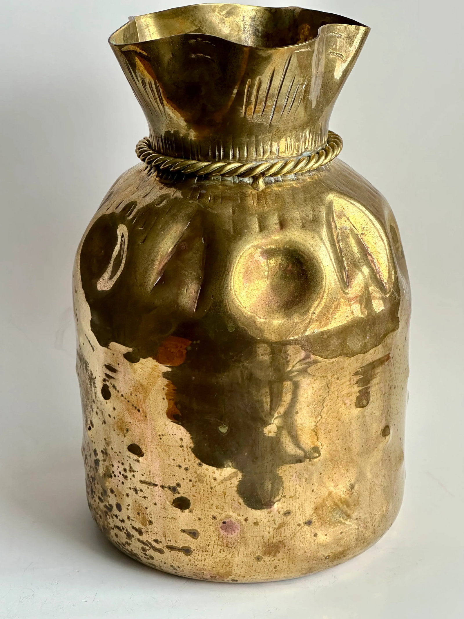 Trompe l'Oeil Brass Money Bag Vase - 5