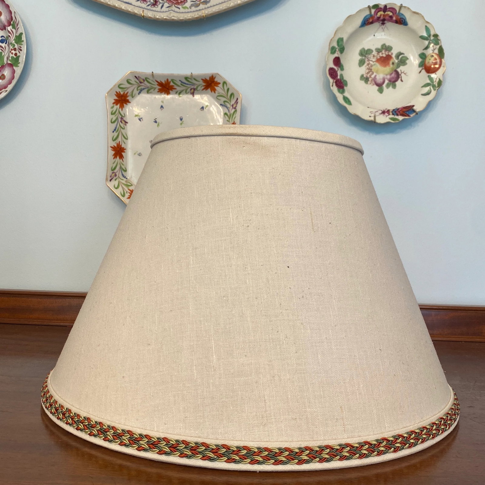 Late 20th Century Off White Linen Lampshades a Pair - 11