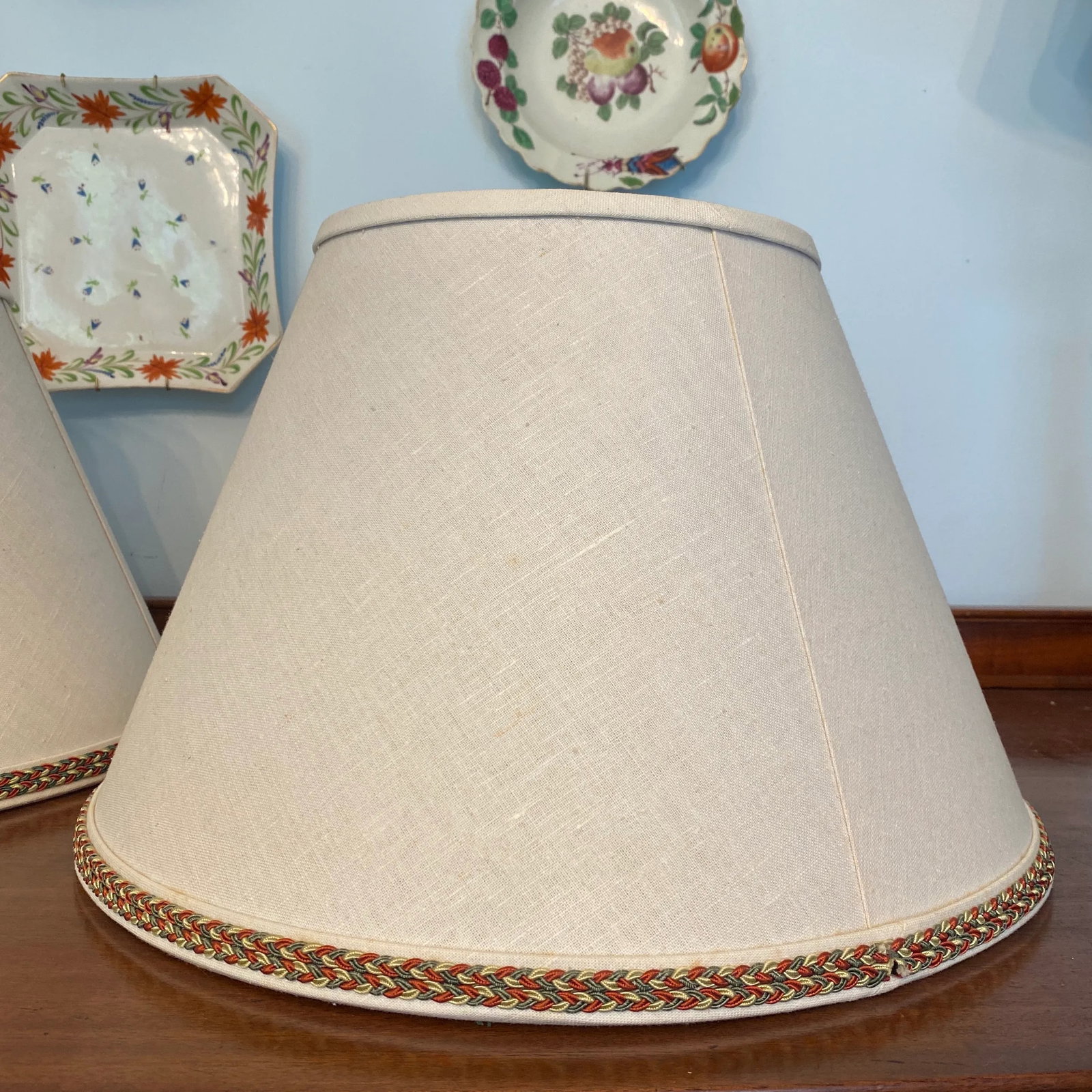 Late 20th Century Off White Linen Lampshades a Pair - 5