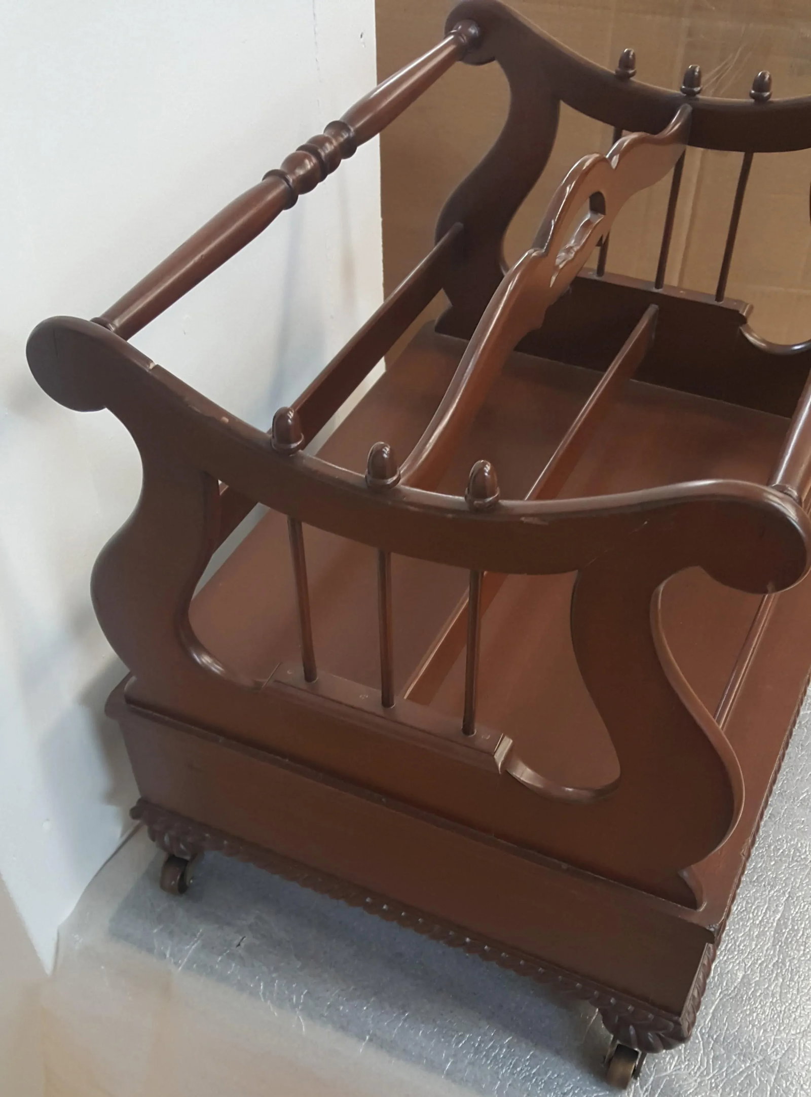 Hickory Chair Mt Vernon Canterbury Magazine Rack - 3