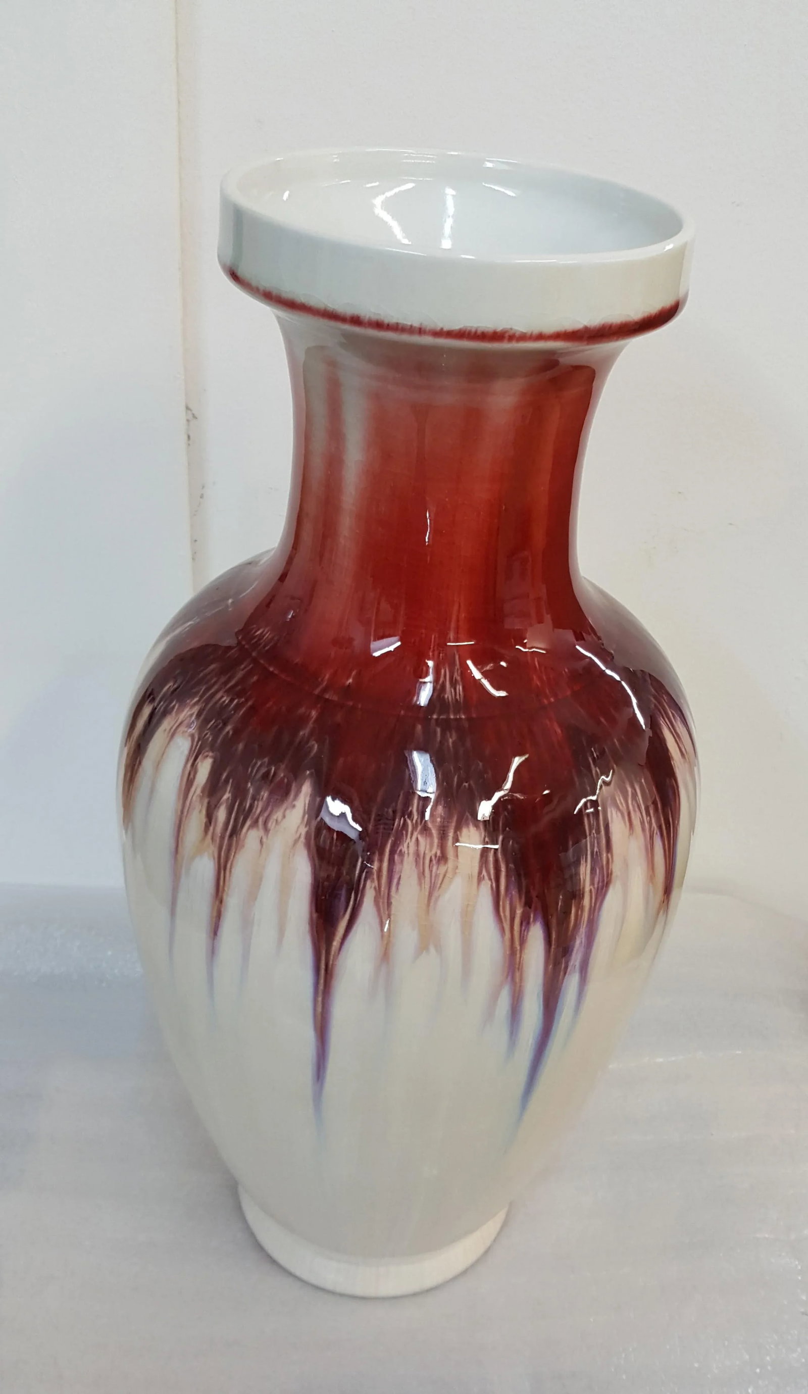 Maitland Smith Hand Painted Ivory and Red Color Vase - 4