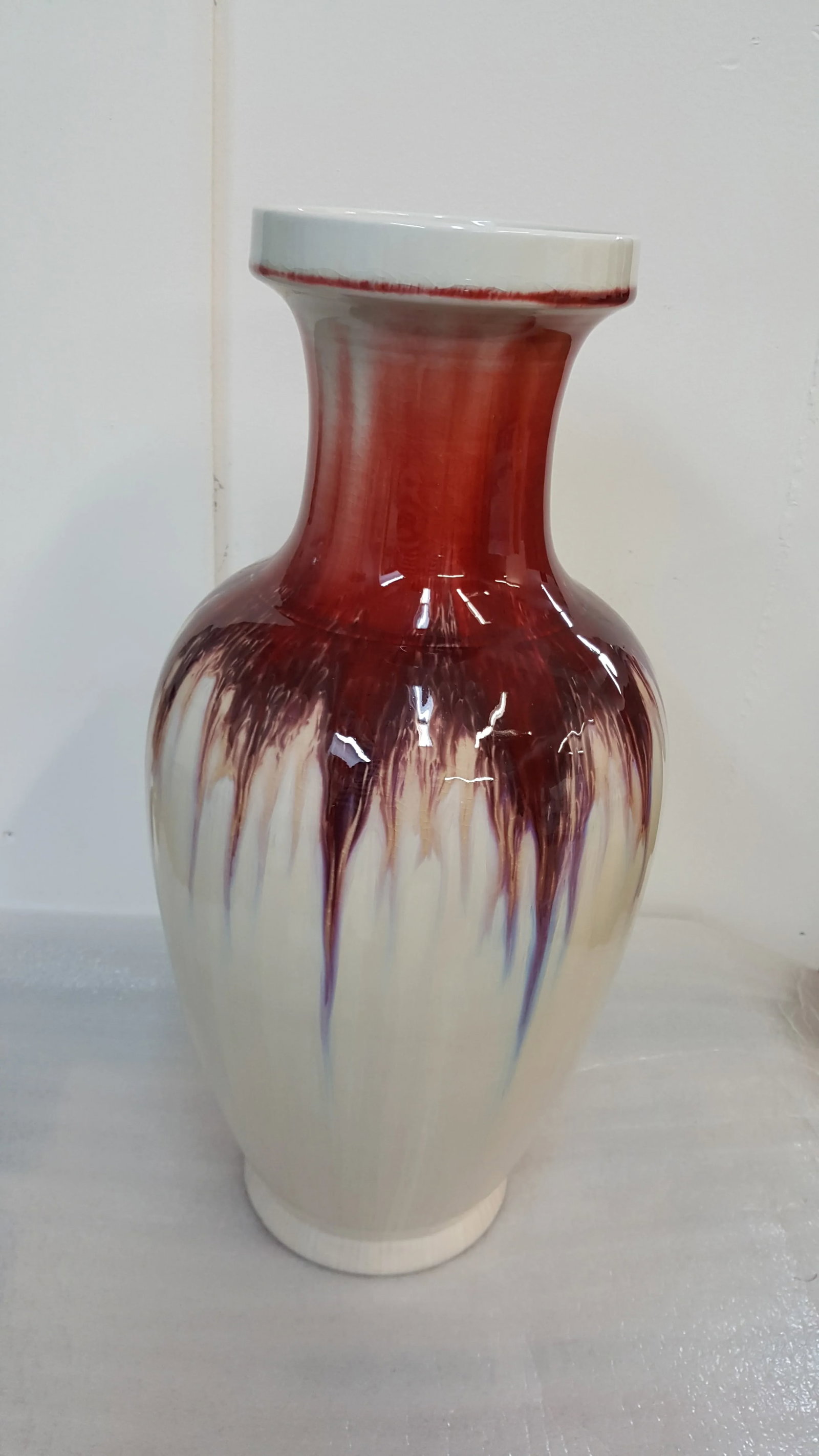 Maitland Smith Hand Painted Ivory and Red Color Vase - 6
