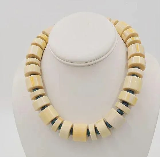 Vintage Signed Monet Beaded Ad Piece Necklace, 1982 - 3
