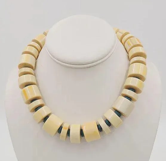 Vintage Signed Monet Beaded Ad Piece Necklace, 1982 - 5