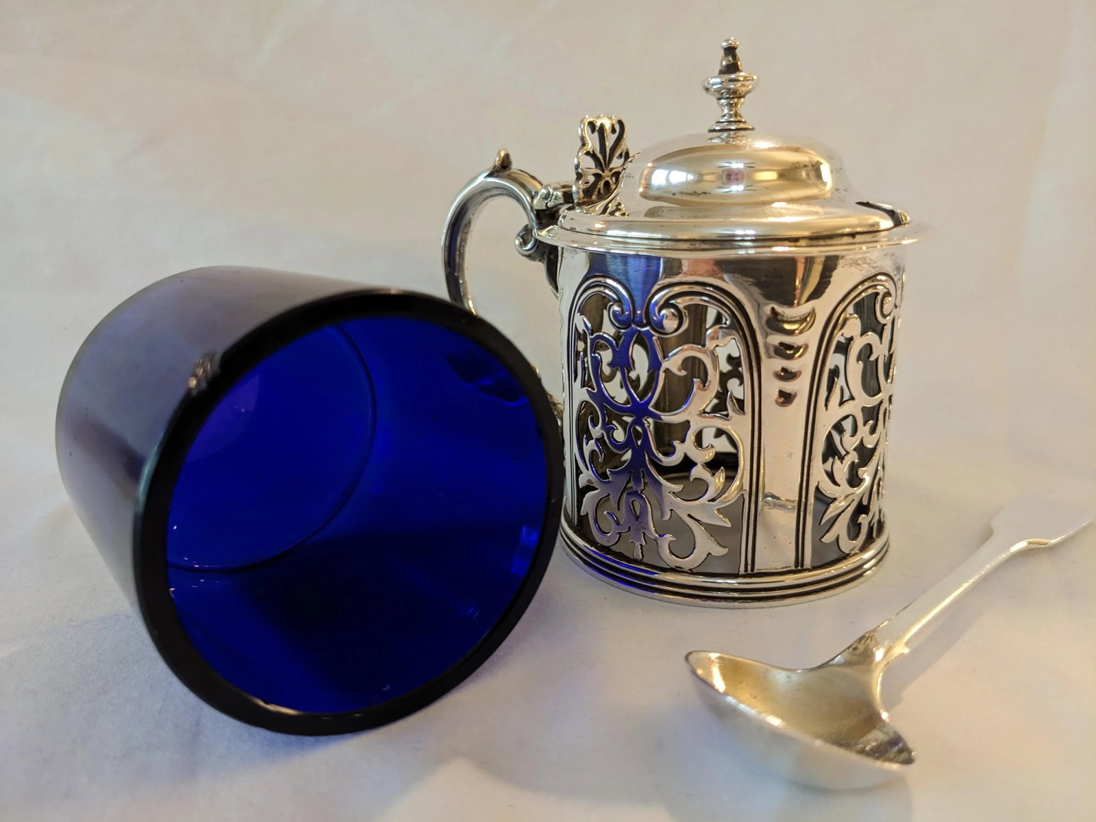 London Antique Sterling Silver Filigree Mustard Pot With Spoon, No Monograms - 7