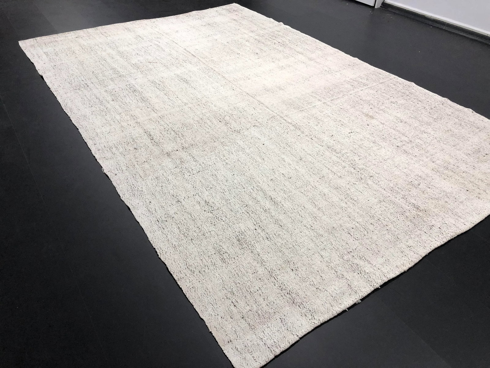 Vintage Organic Turkish Traditional Handmade White Area Kilim Rug - 7'3" x 11'1" - 5