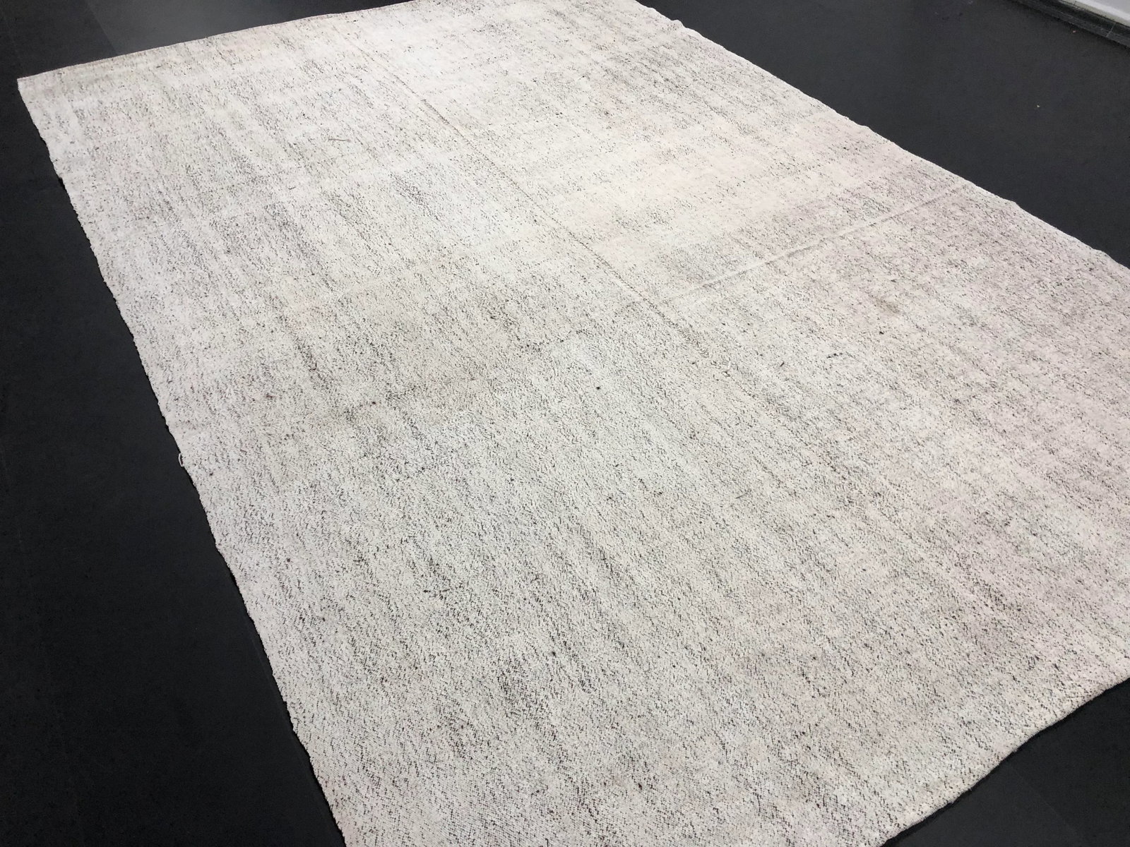 Vintage Organic Turkish Traditional Handmade White Area Kilim Rug - 7'3" x 11'1" - 6