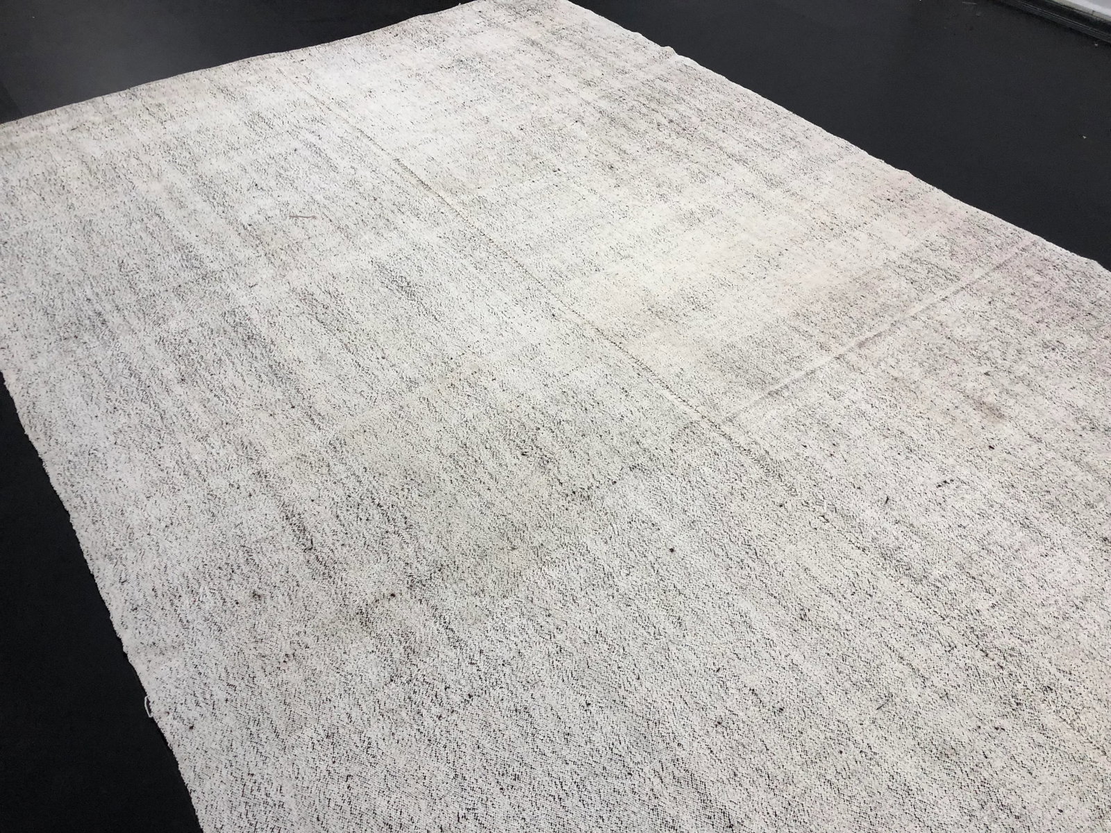 Vintage Organic Turkish Traditional Handmade White Area Kilim Rug - 7'3" x 11'1" - 7