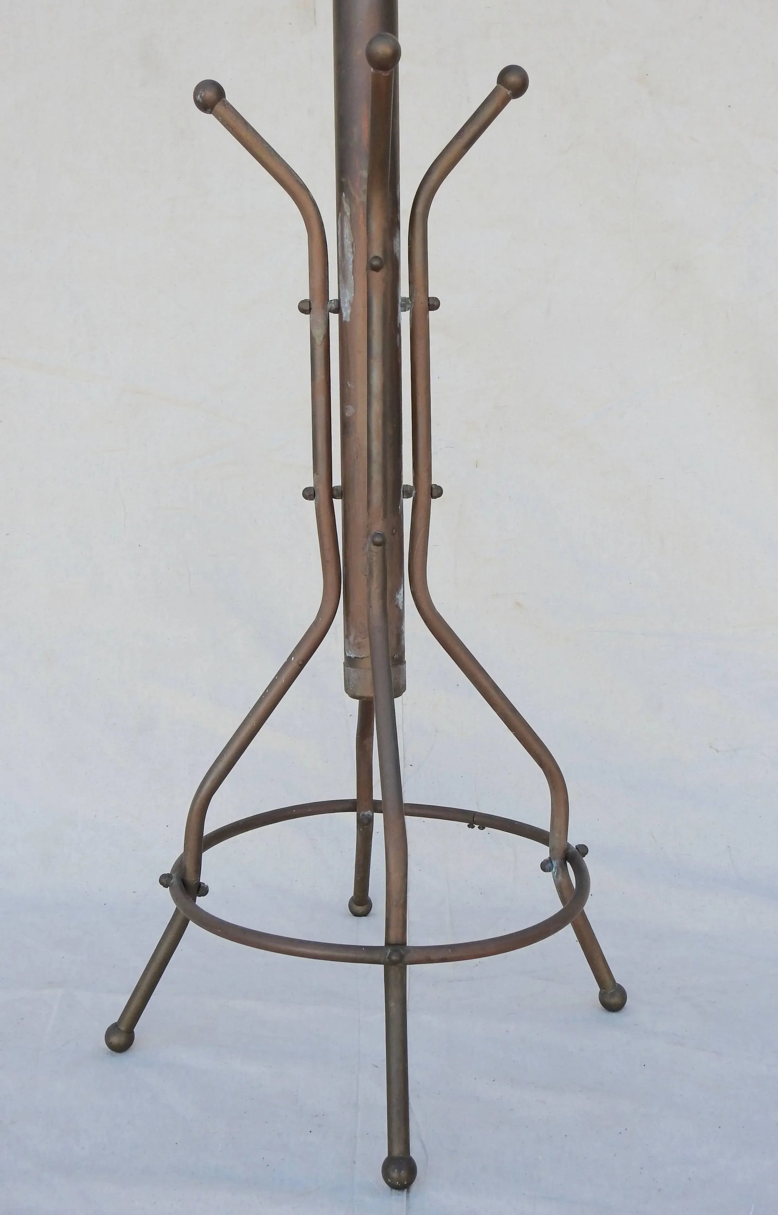 Early 20th Century Art Deco Brass Coat Rack - 2