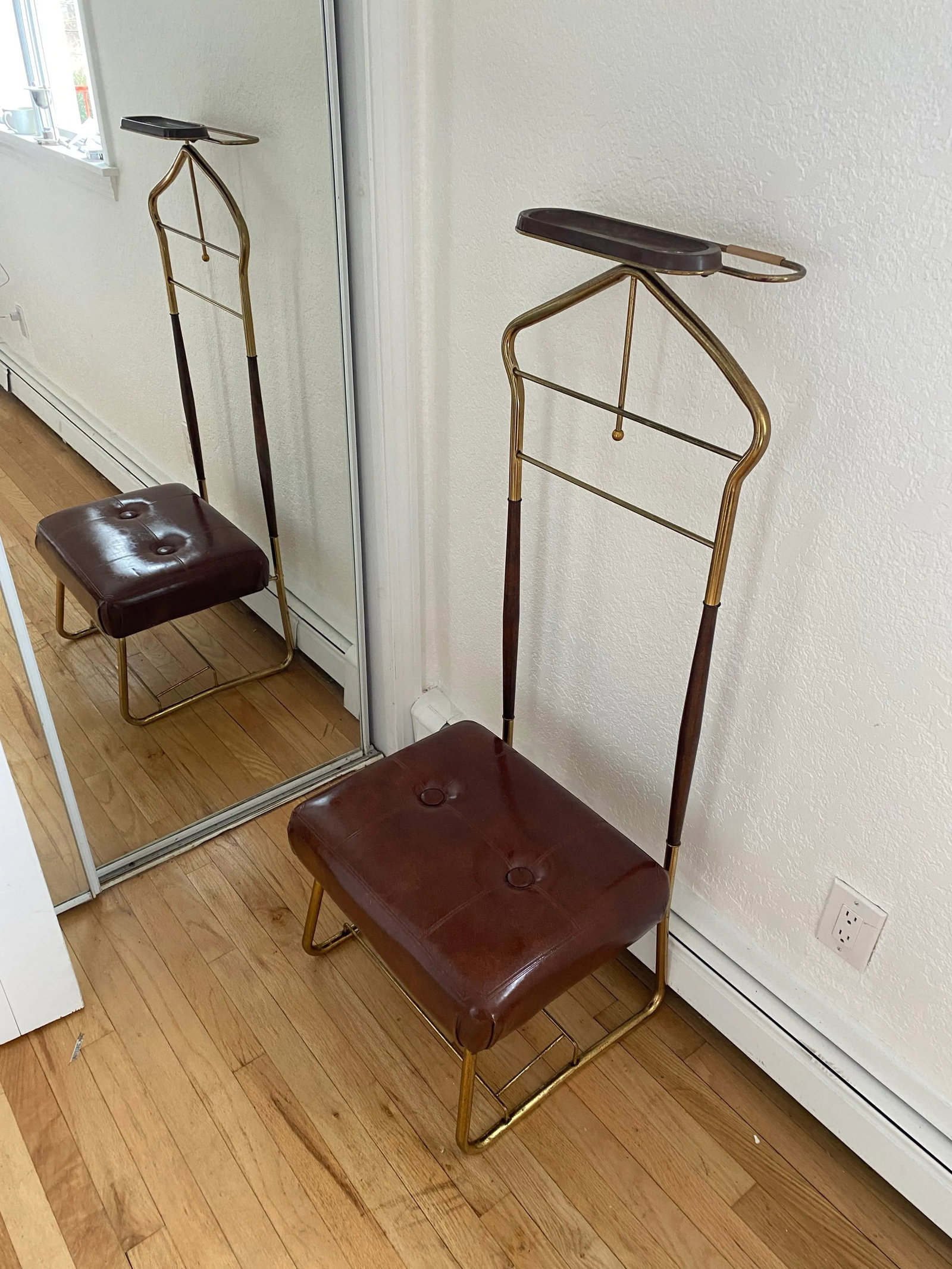 Mid 20th Century Marvelous Mid-Century Modern "Val-O-Seat" Valet Stand/Chair by Pearl Wick - 4