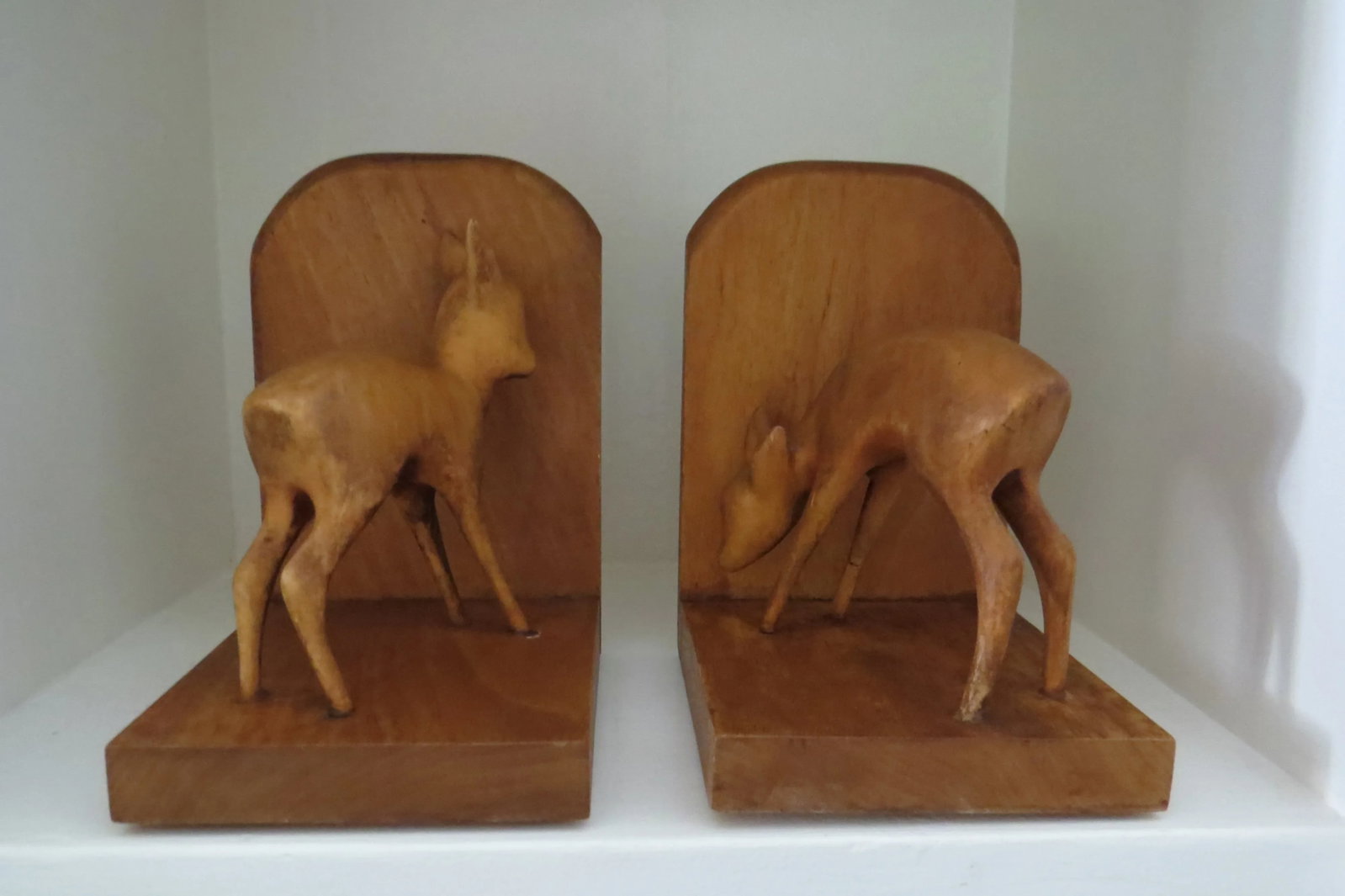 Vintage Mid-Century Modern Wood Deer Bookends, Oberlander Handarbeit Hand Carved in Switzerland - a - 3