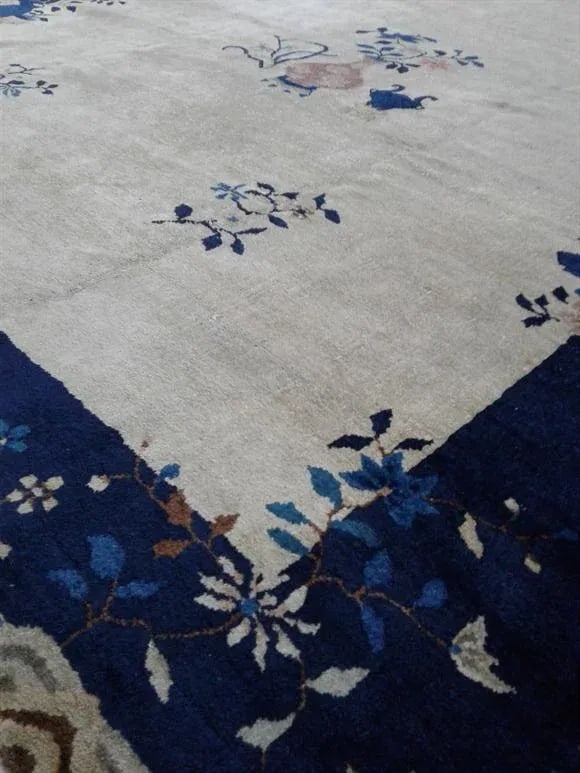 Early 20th Century Antique Chinese Wool Rug - 5' * 8' - 2