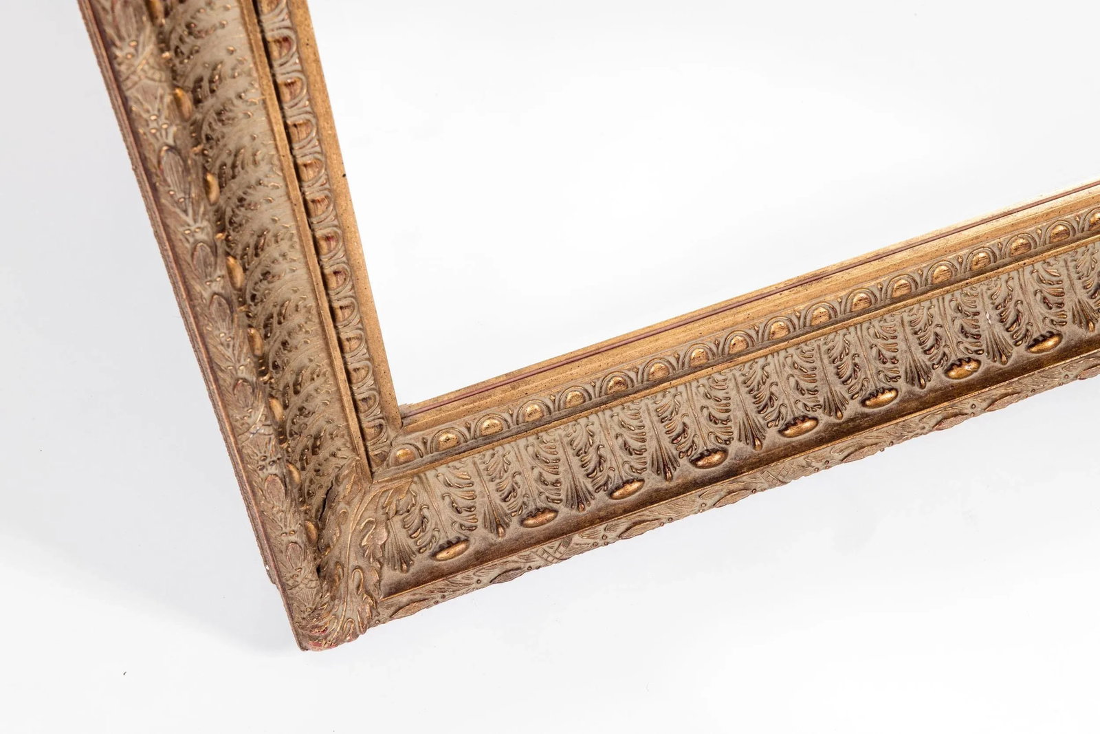 Giltwood Framed Beveled Hanging Wall Mirror - 3