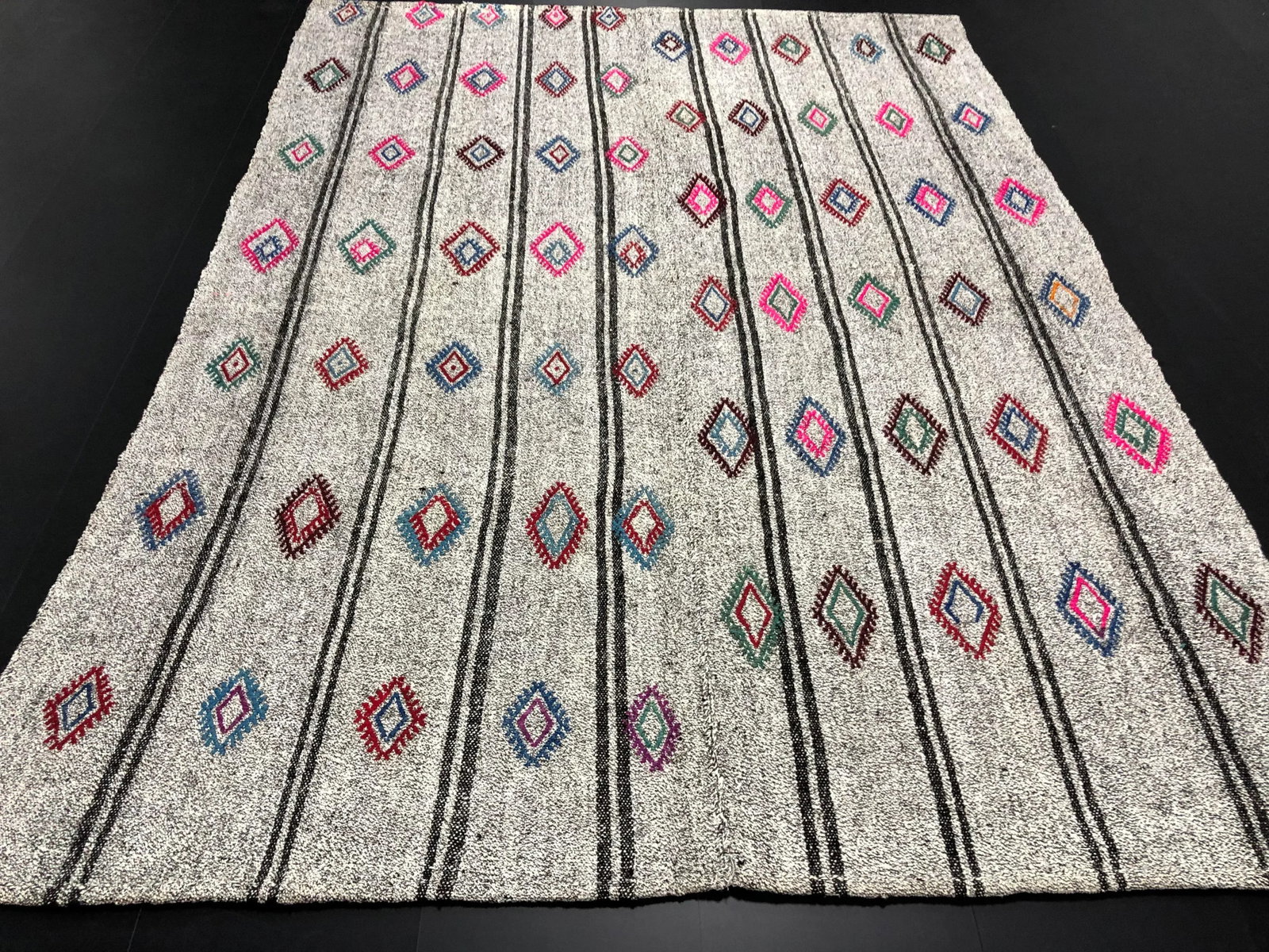 1960s Vintage Turkish Nomadic Embroidered Wool Kilim Rug - 5'8'' * 7'8'' - 5