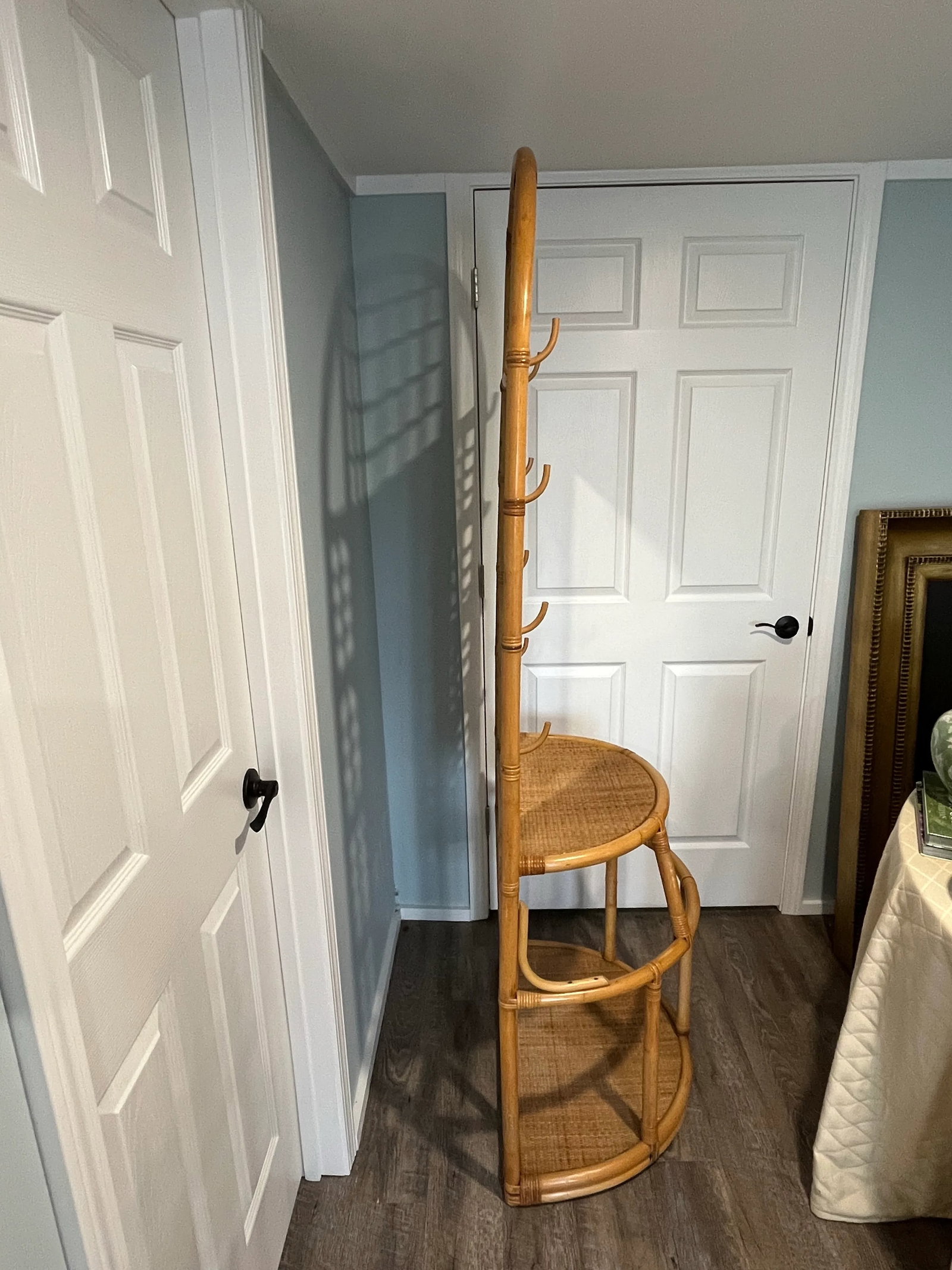 1960's Sculpted Rattan Cane Mirrored Hall Tree Coat Rack - 4