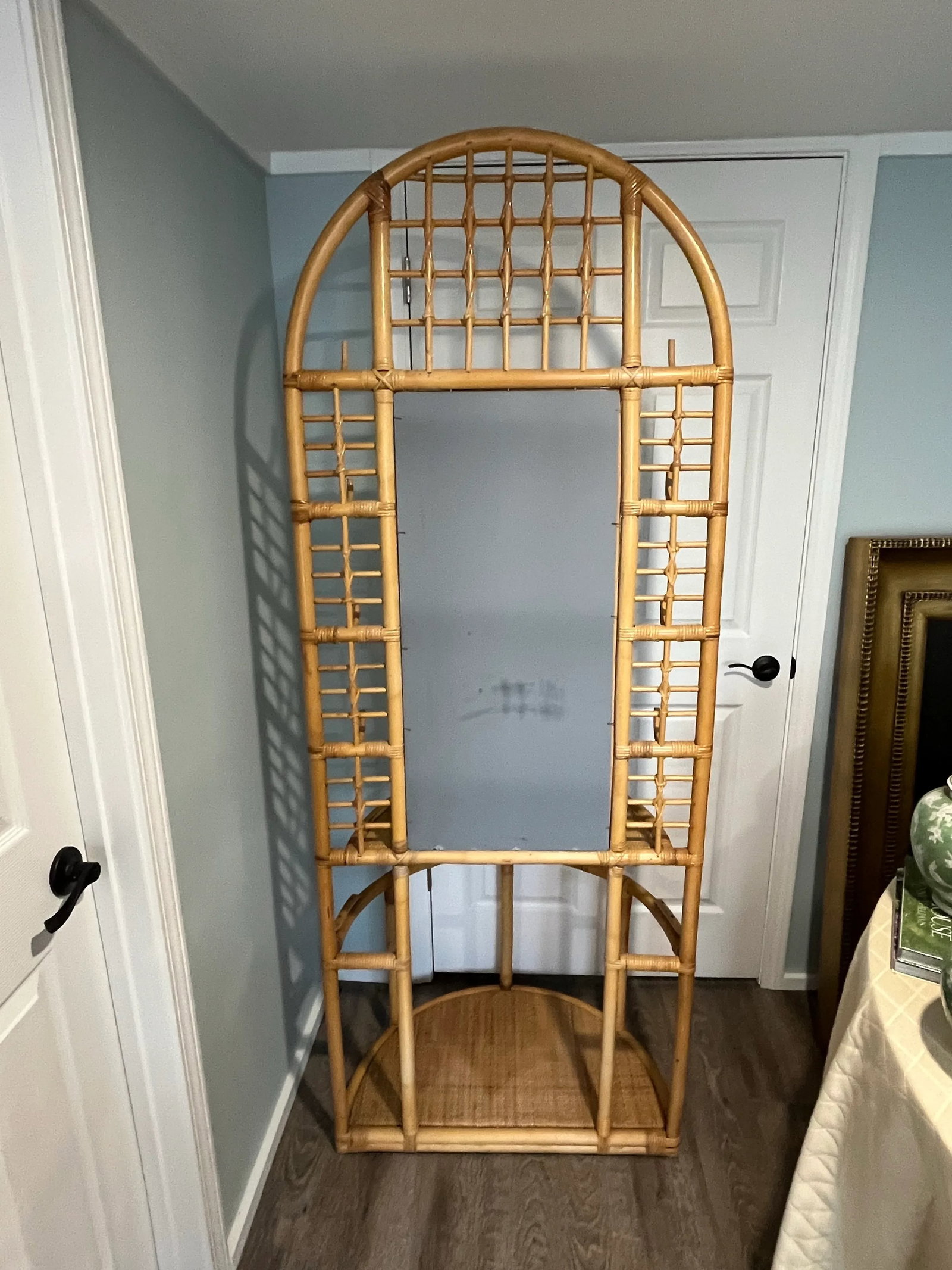 1960's Sculpted Rattan Cane Mirrored Hall Tree Coat Rack - 6
