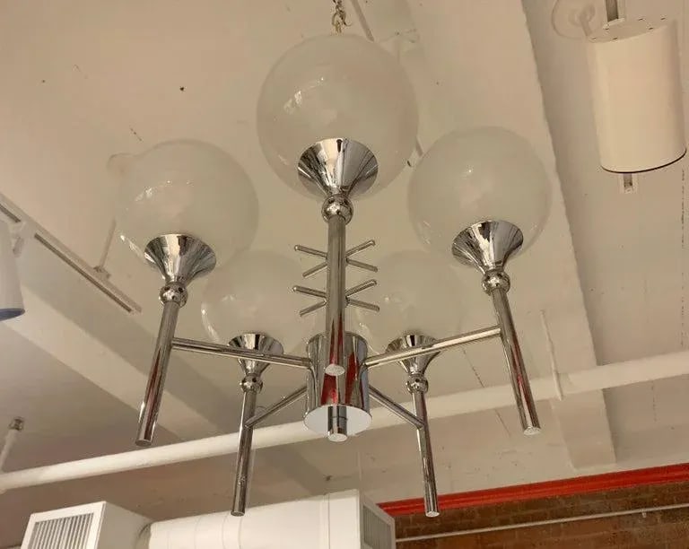 French Opaline 1970s 5-Light Chandelier - 10