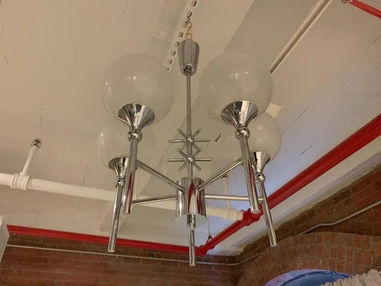 French Opaline 1970s 5-Light Chandelier - 9